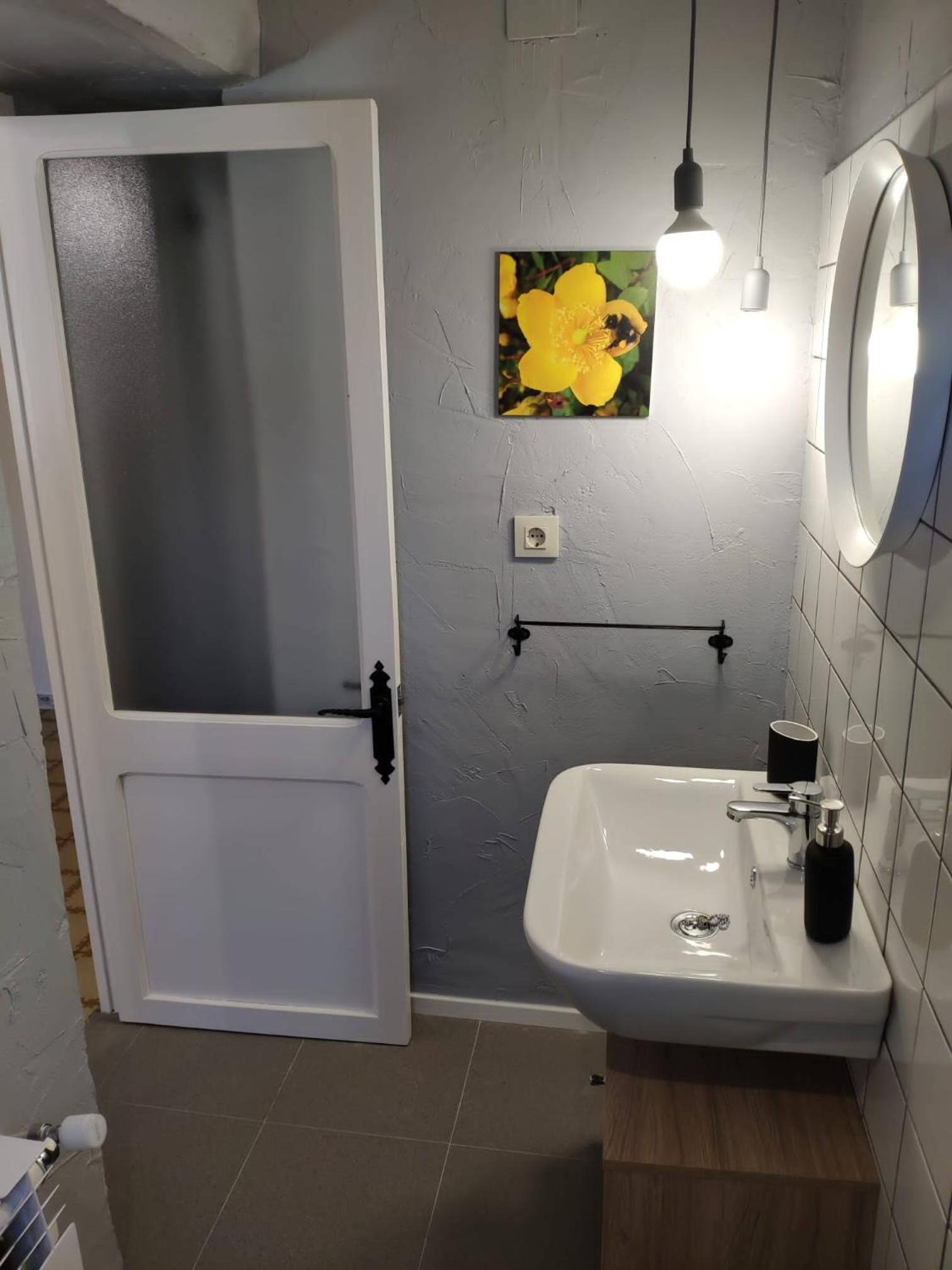 Three-Bedroom Apartment - Photo 16