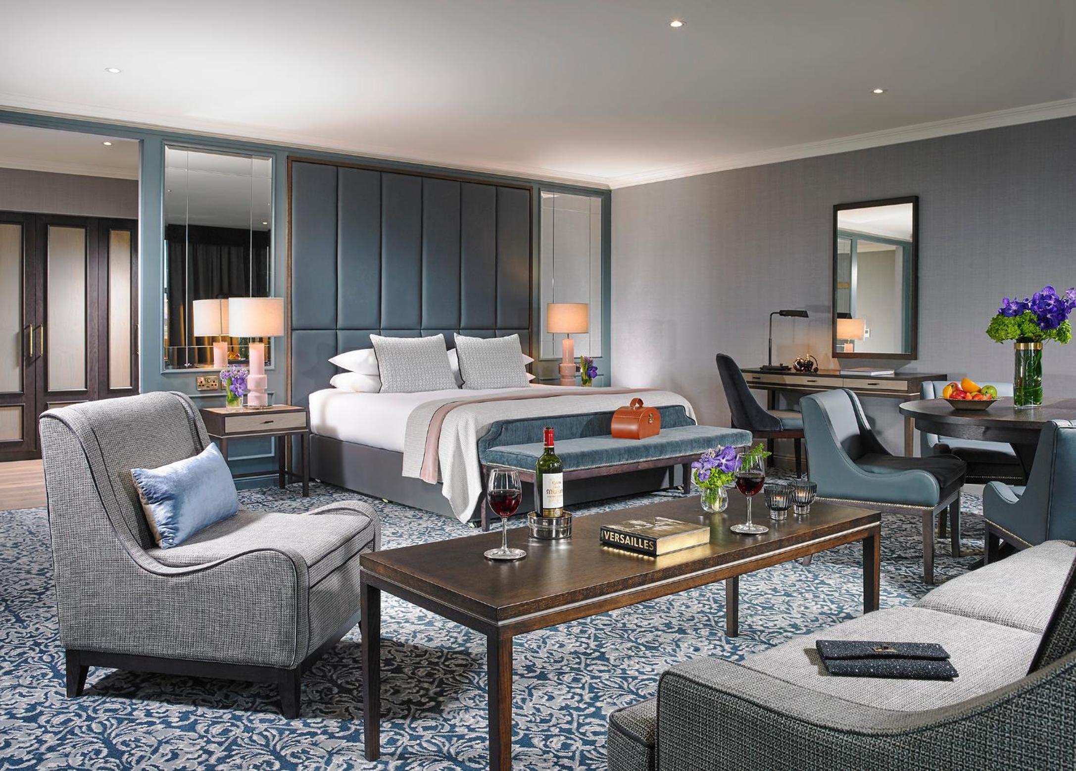 Deluxe Suite
