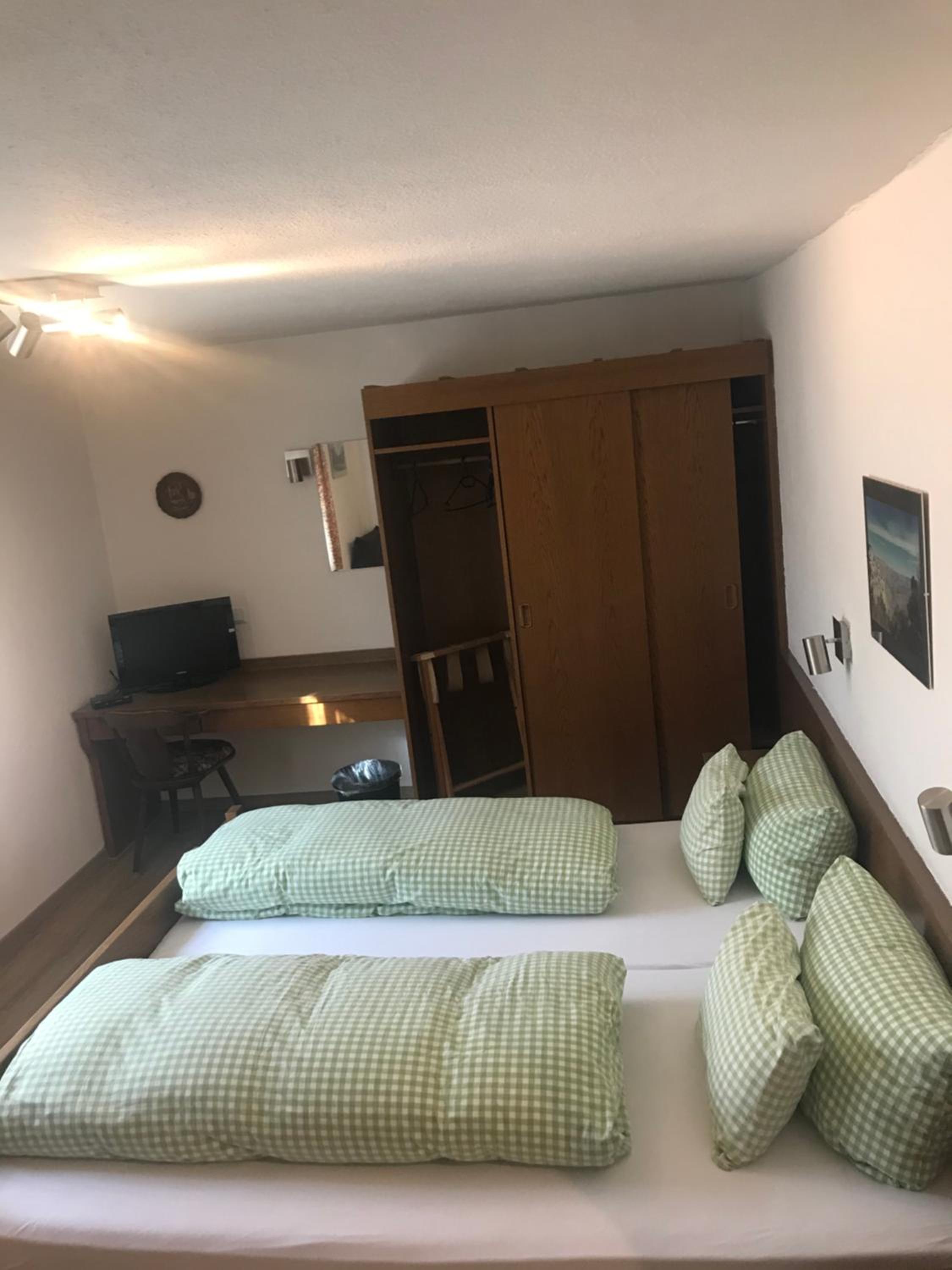 Double Room - Photo 2