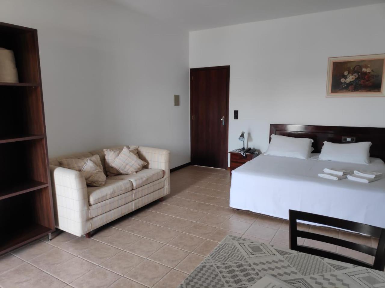 Standard Triple Room photo 2