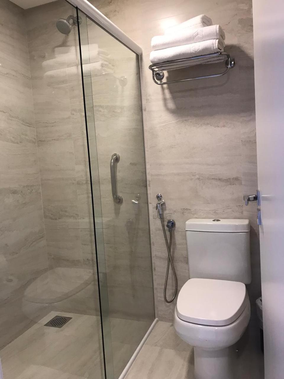 Twin Room - Photo 2
