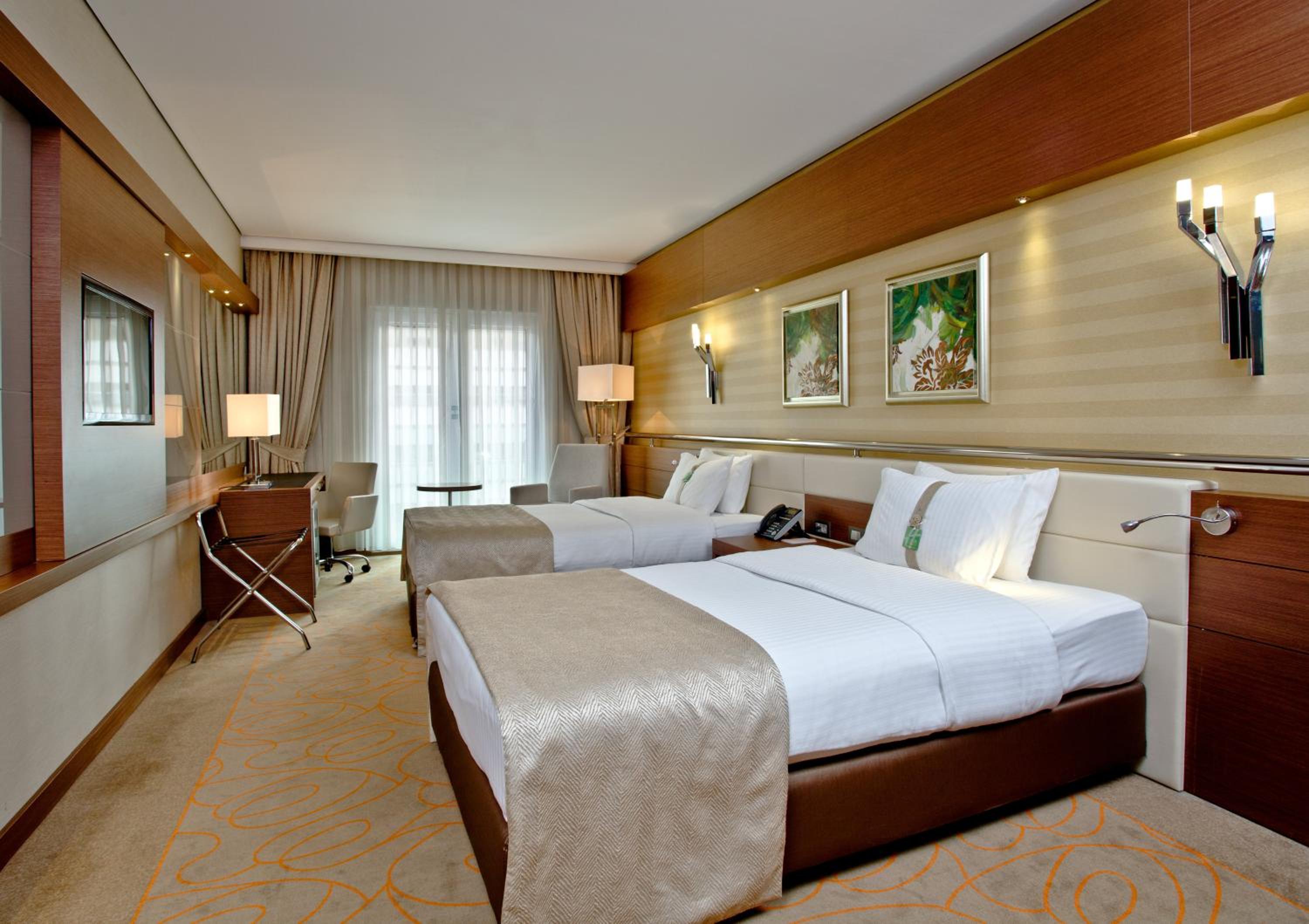 Standard Twin Room - Photo 3