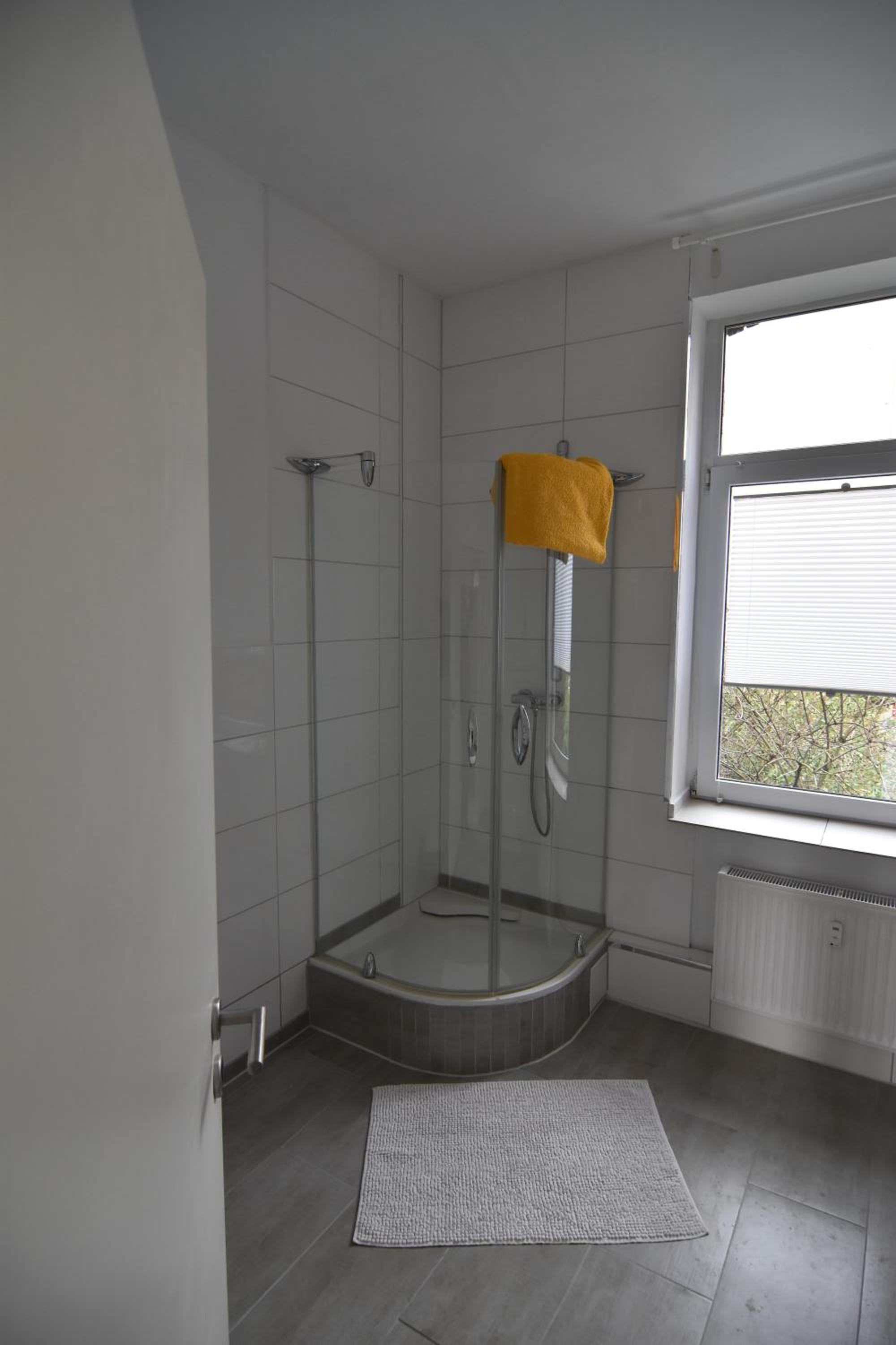 Family Room with Private Bathroom photo 3