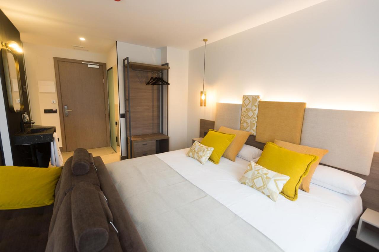 Superior Double Room - Photo 11