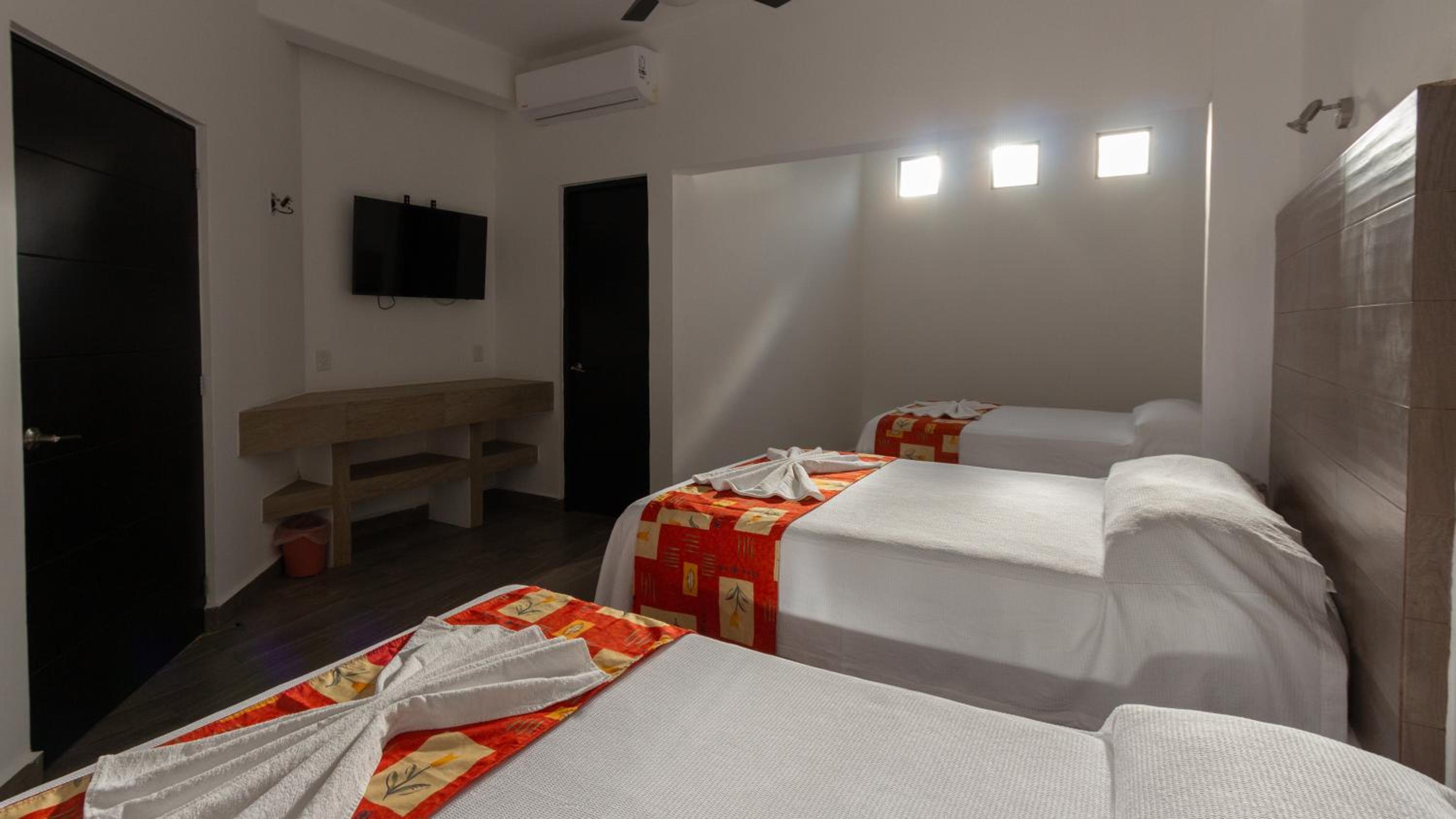 Triple Room photo 2