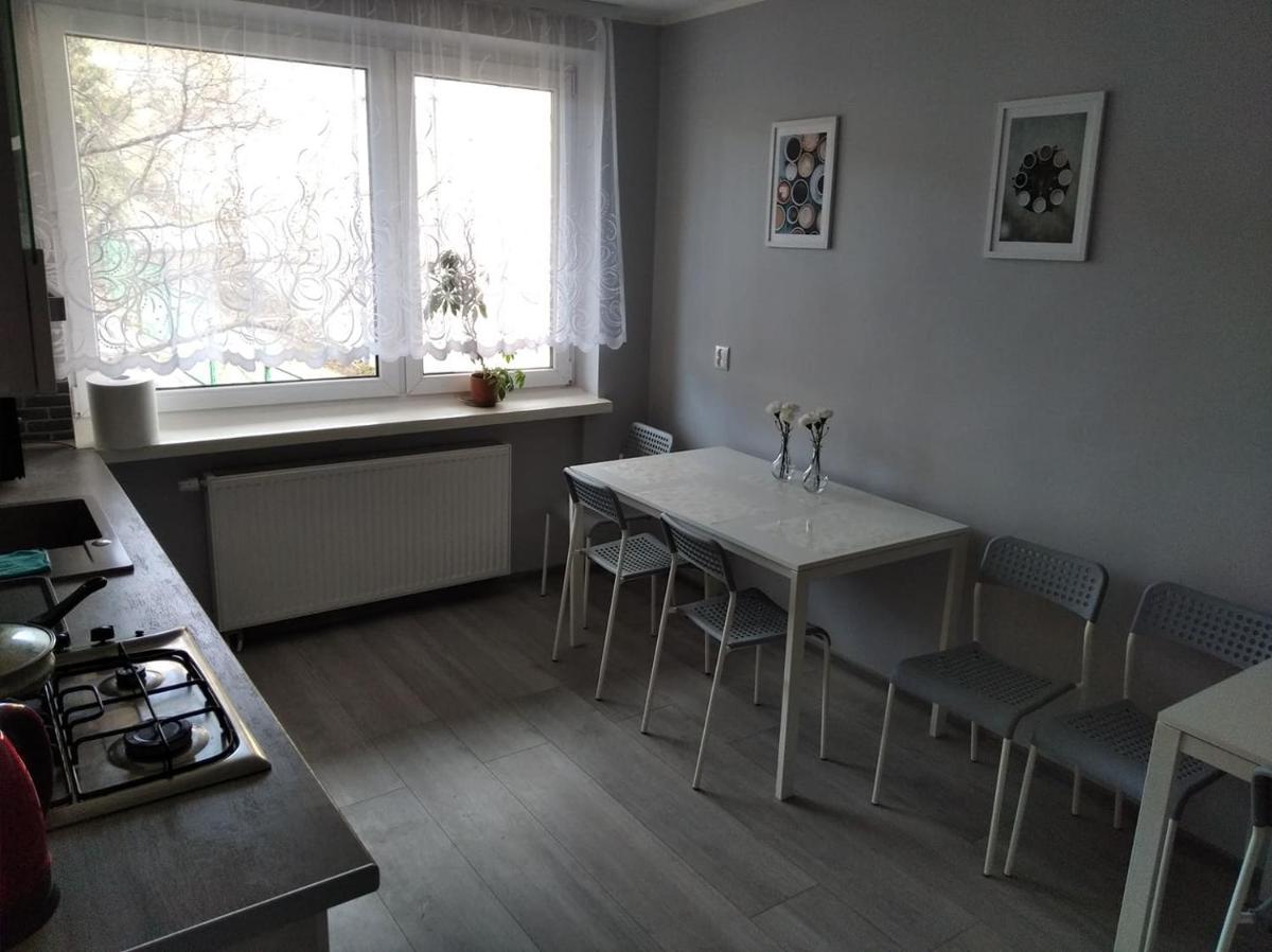 Double or Twin Room with Private Bathroom - Photo 2