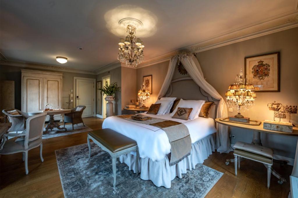 Suite - Photo 5