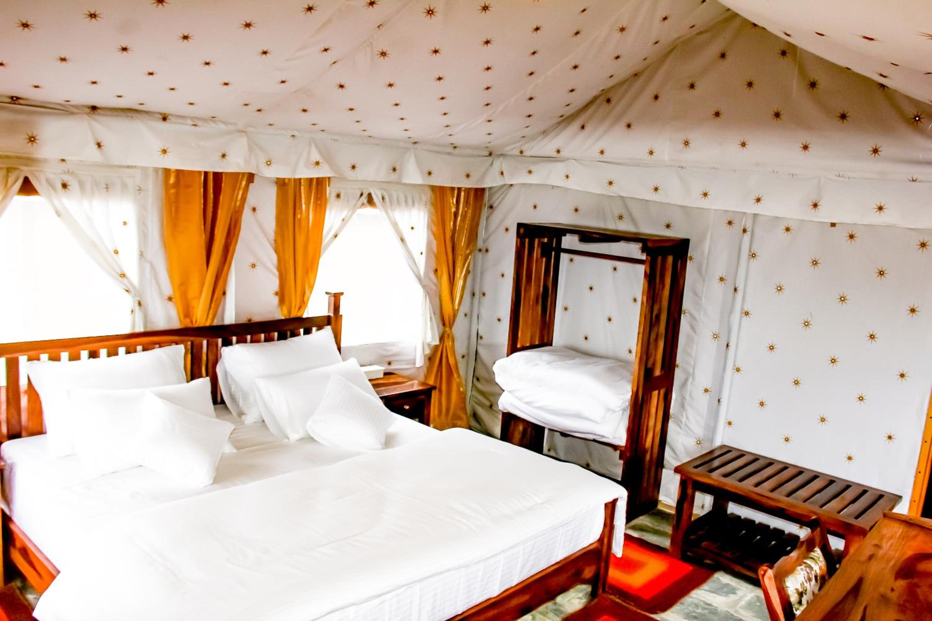Deluxe Double or Twin Room photo 1