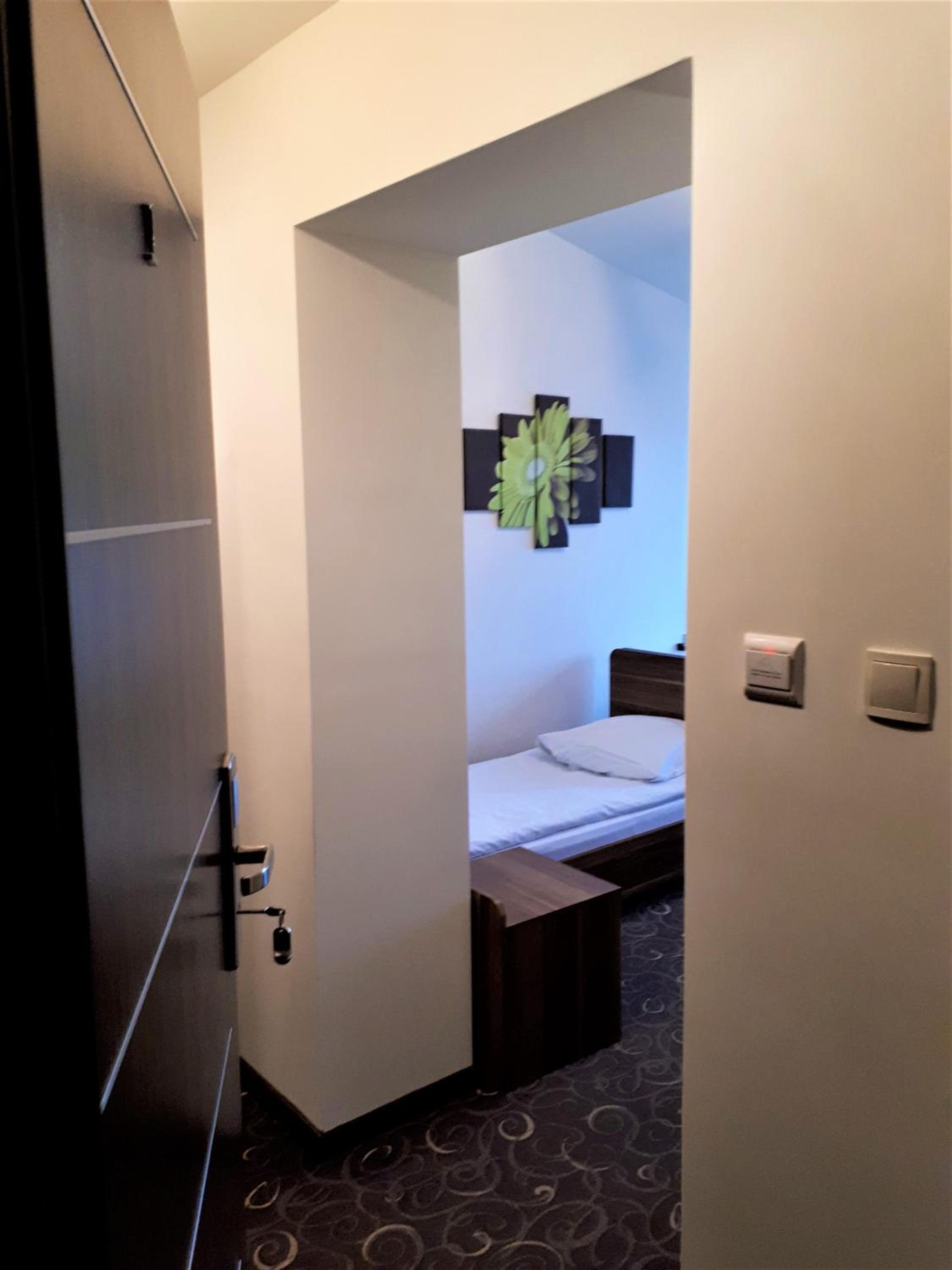 Standard Triple Room - Photo 4