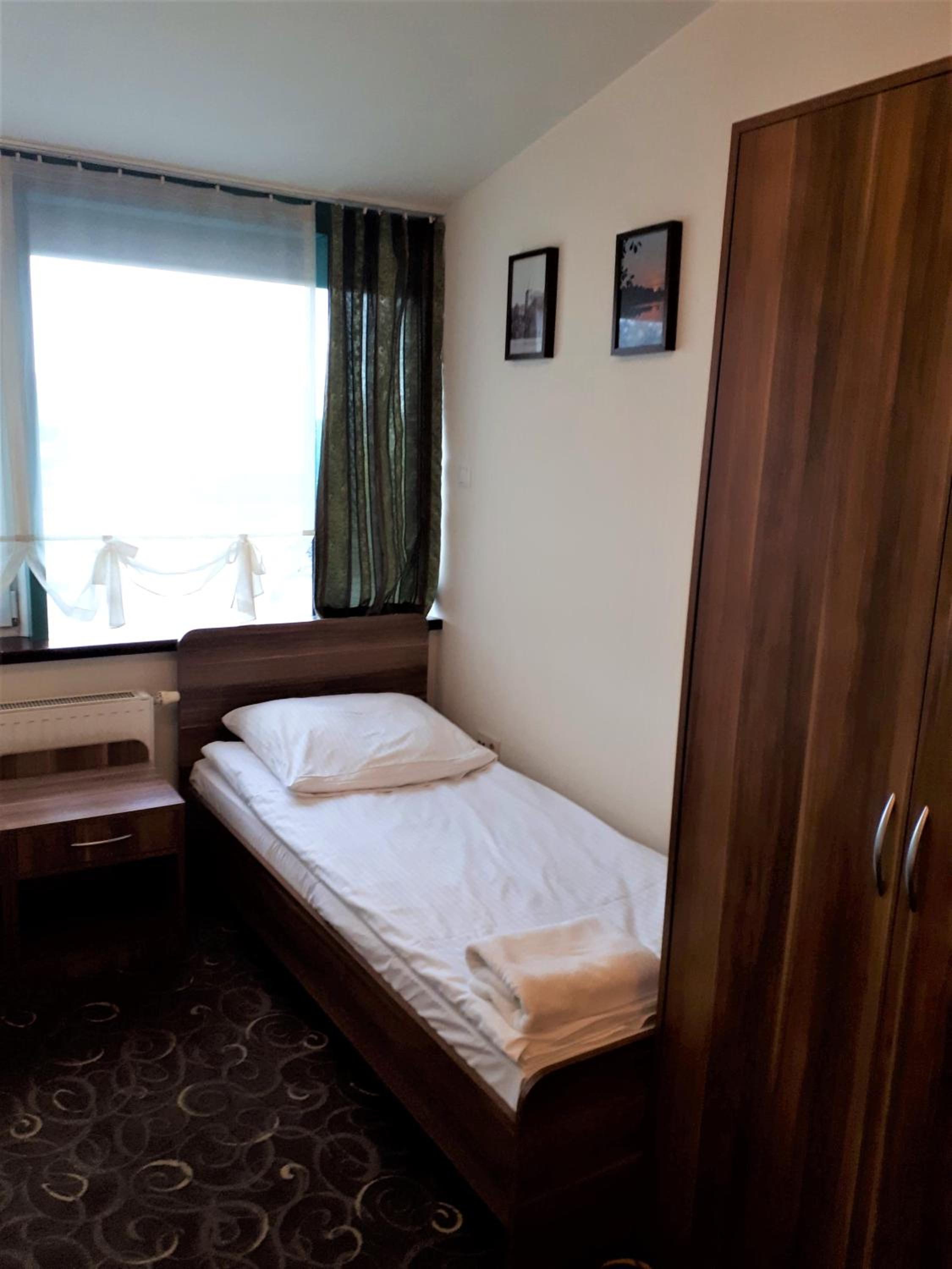 Standard Triple Room - Photo 6