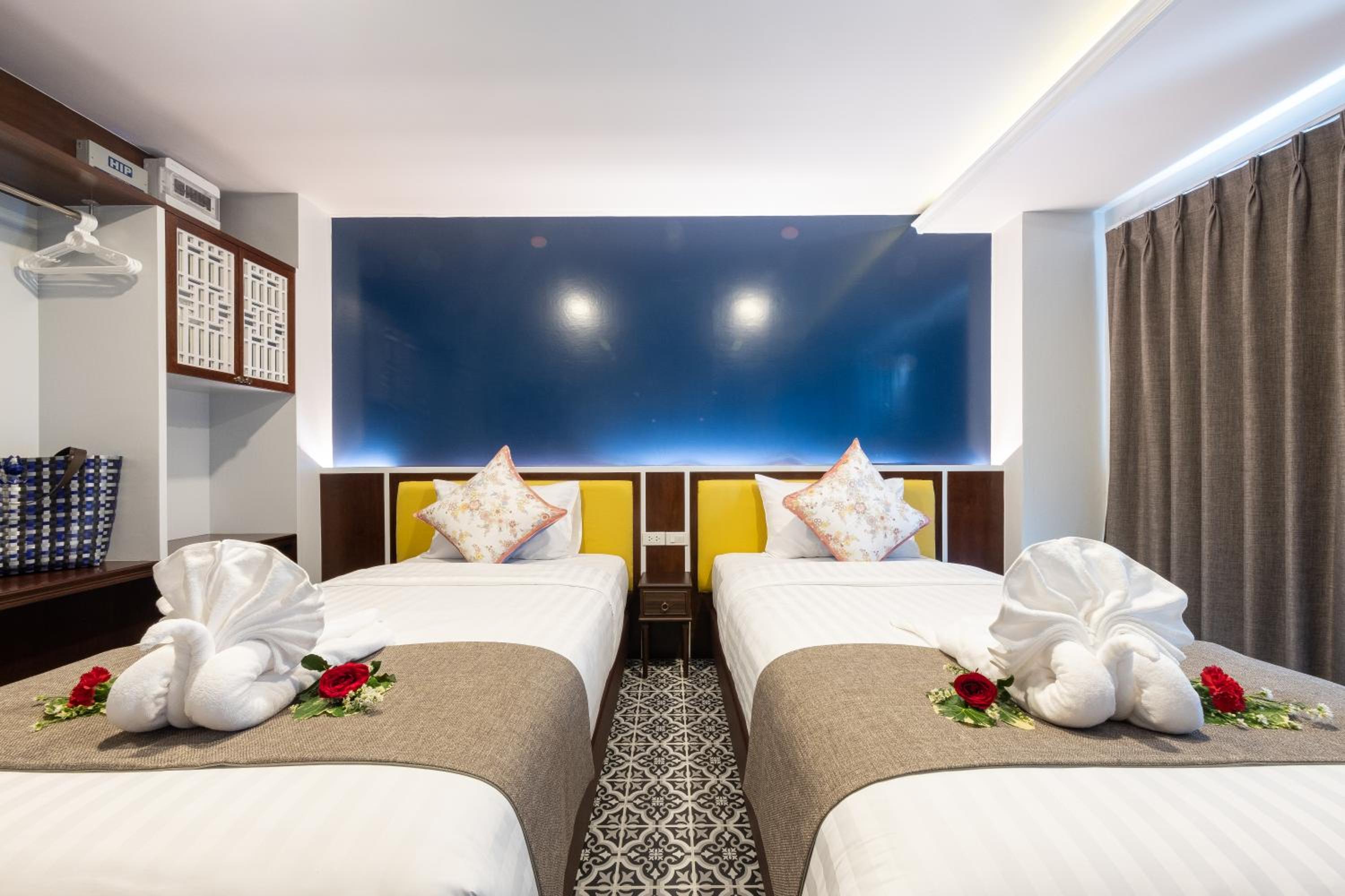 Standard Twin Room - Photo 5