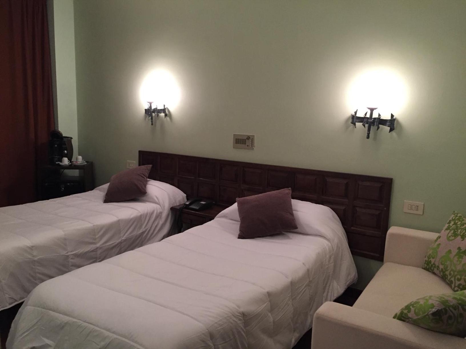 Standard Twin Room photo 1