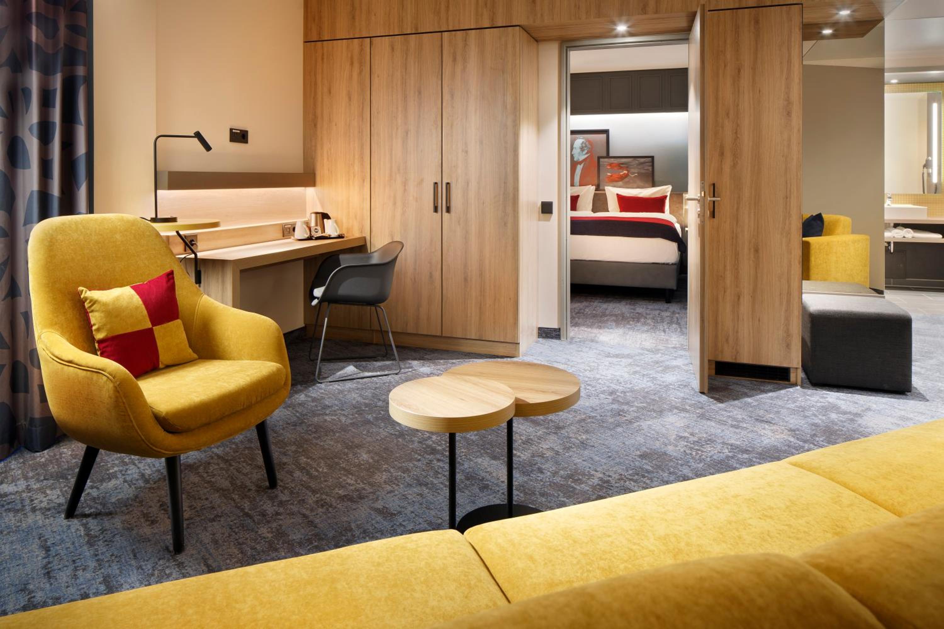 Queen Suite