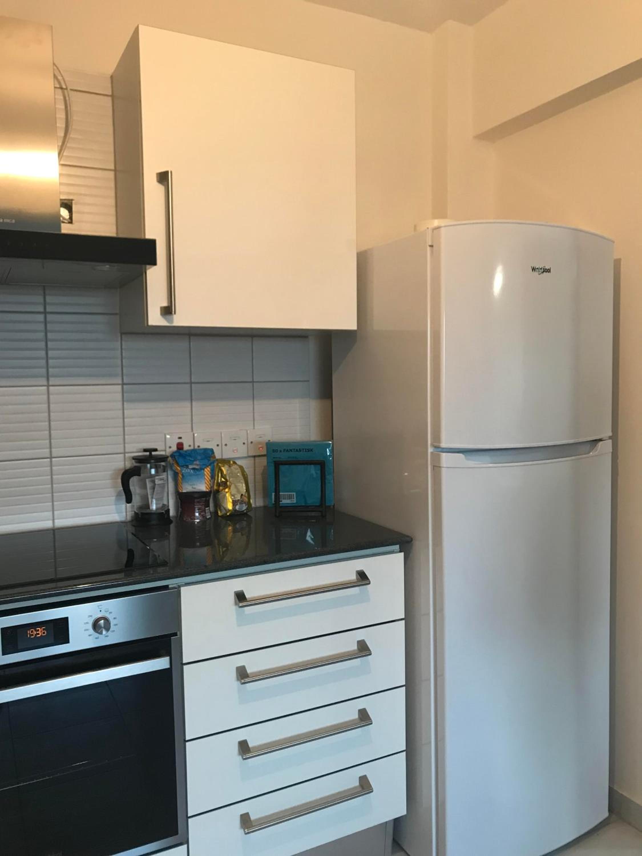 Apartment - Photo 2