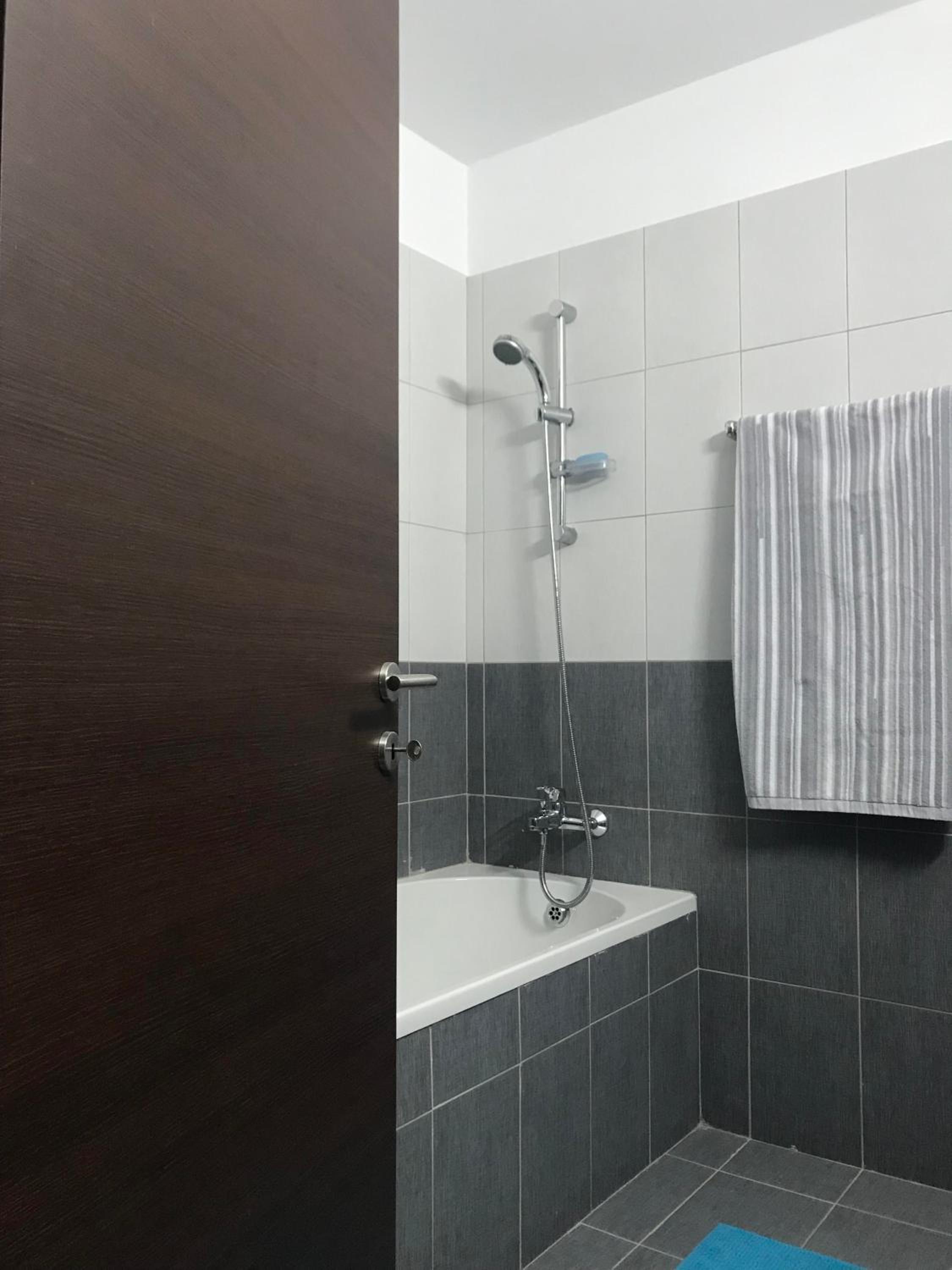 Apartment - Photo 14