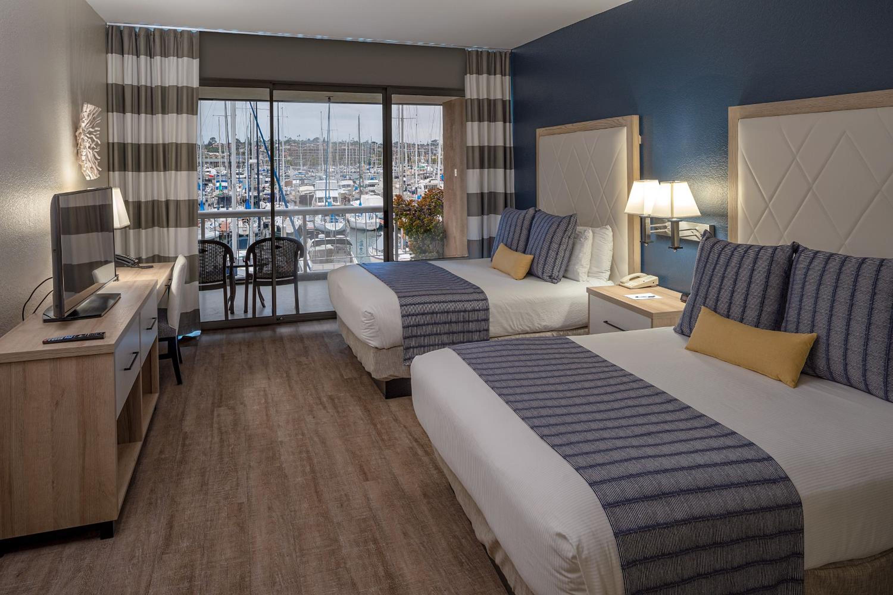 Ground Floor Marina View Queens - Photo 1