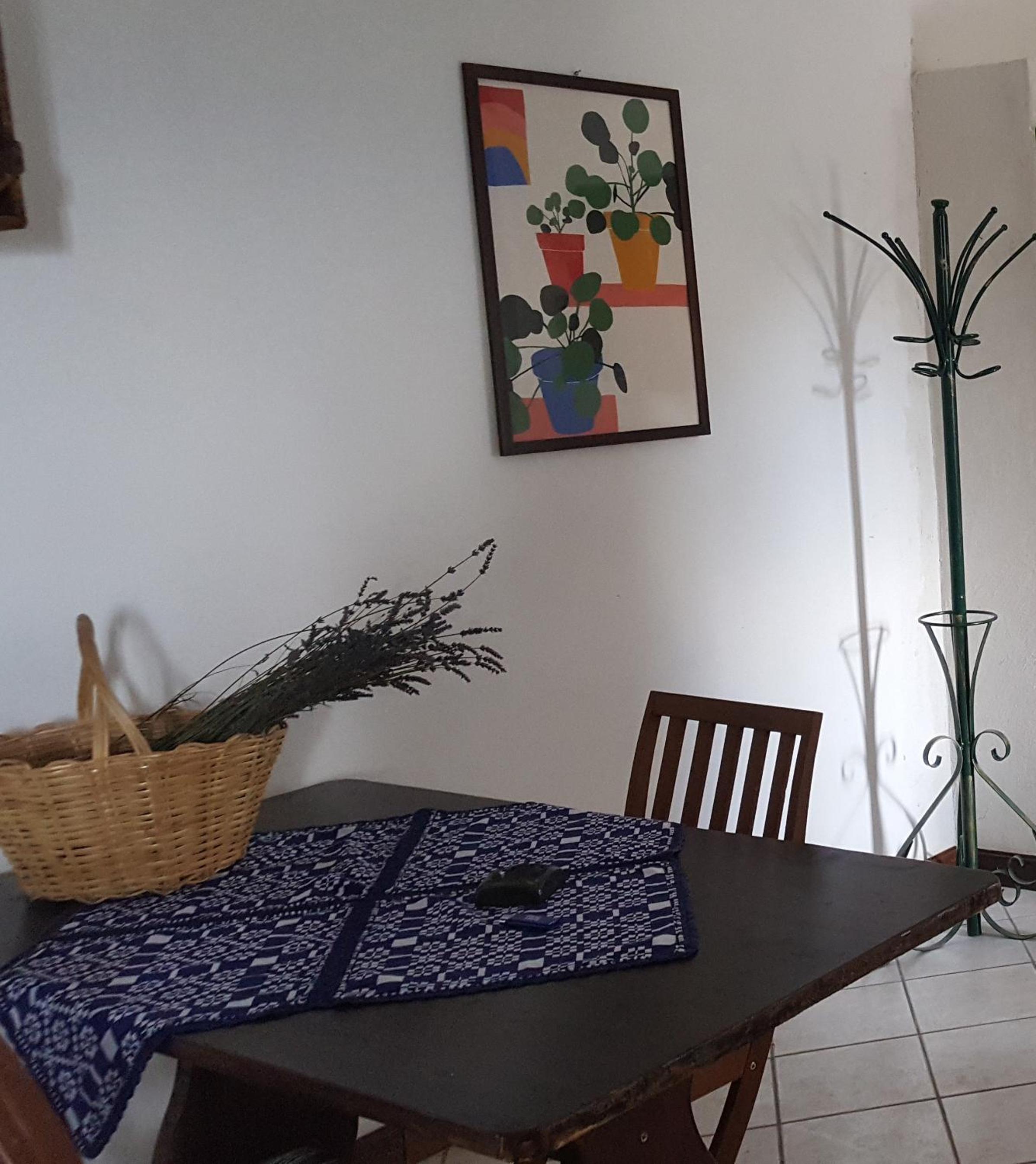 Studio Apartment photo 2