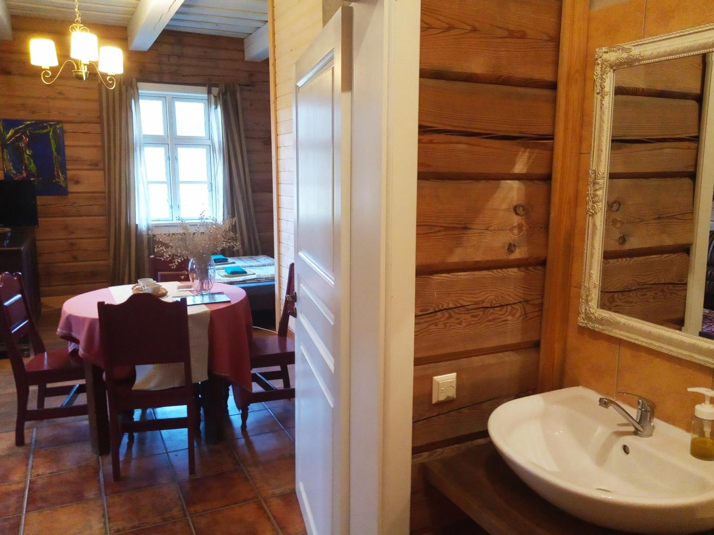 Double Room with Double Bed and Rest area photo 2