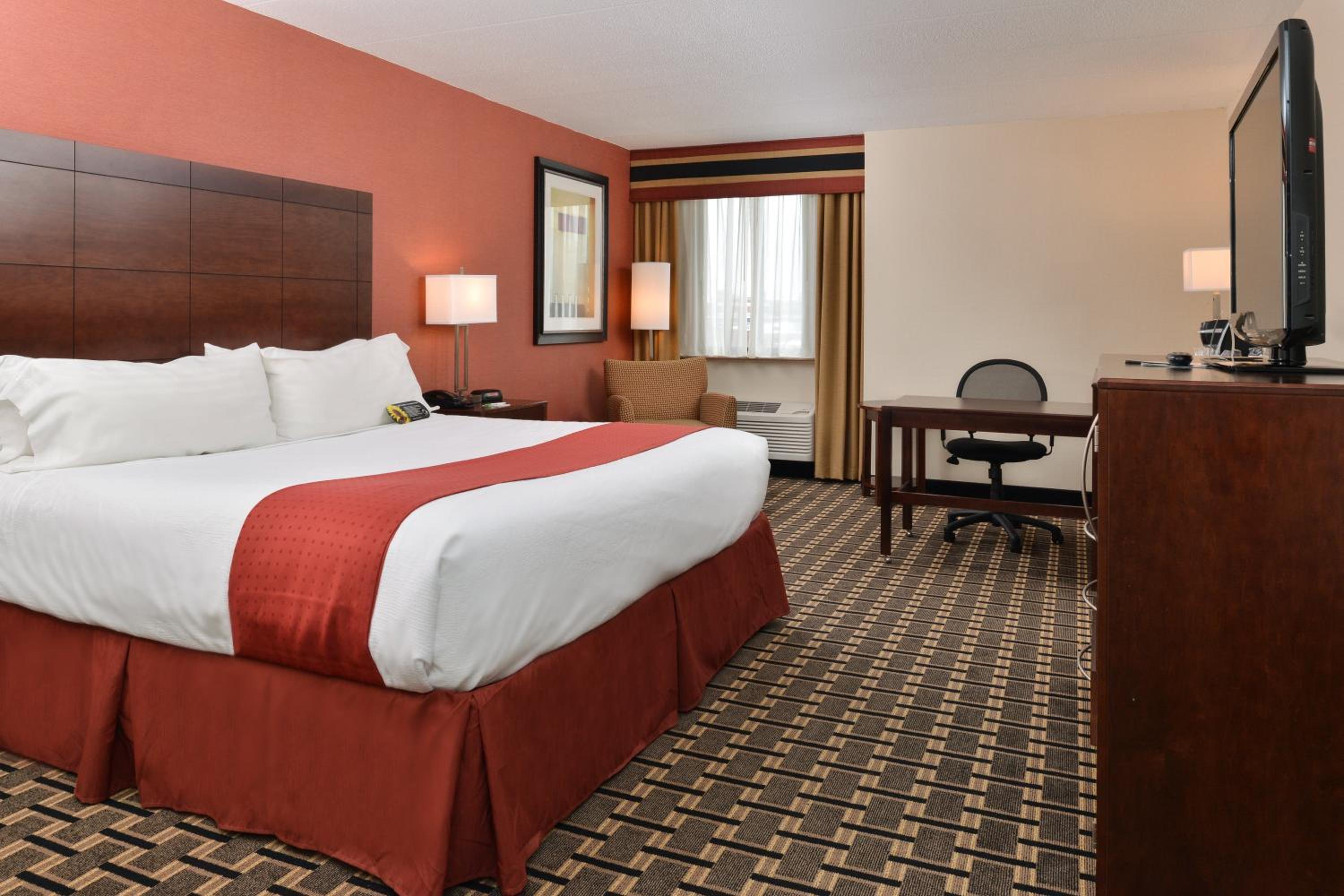 Standard King Room - Photo 1
