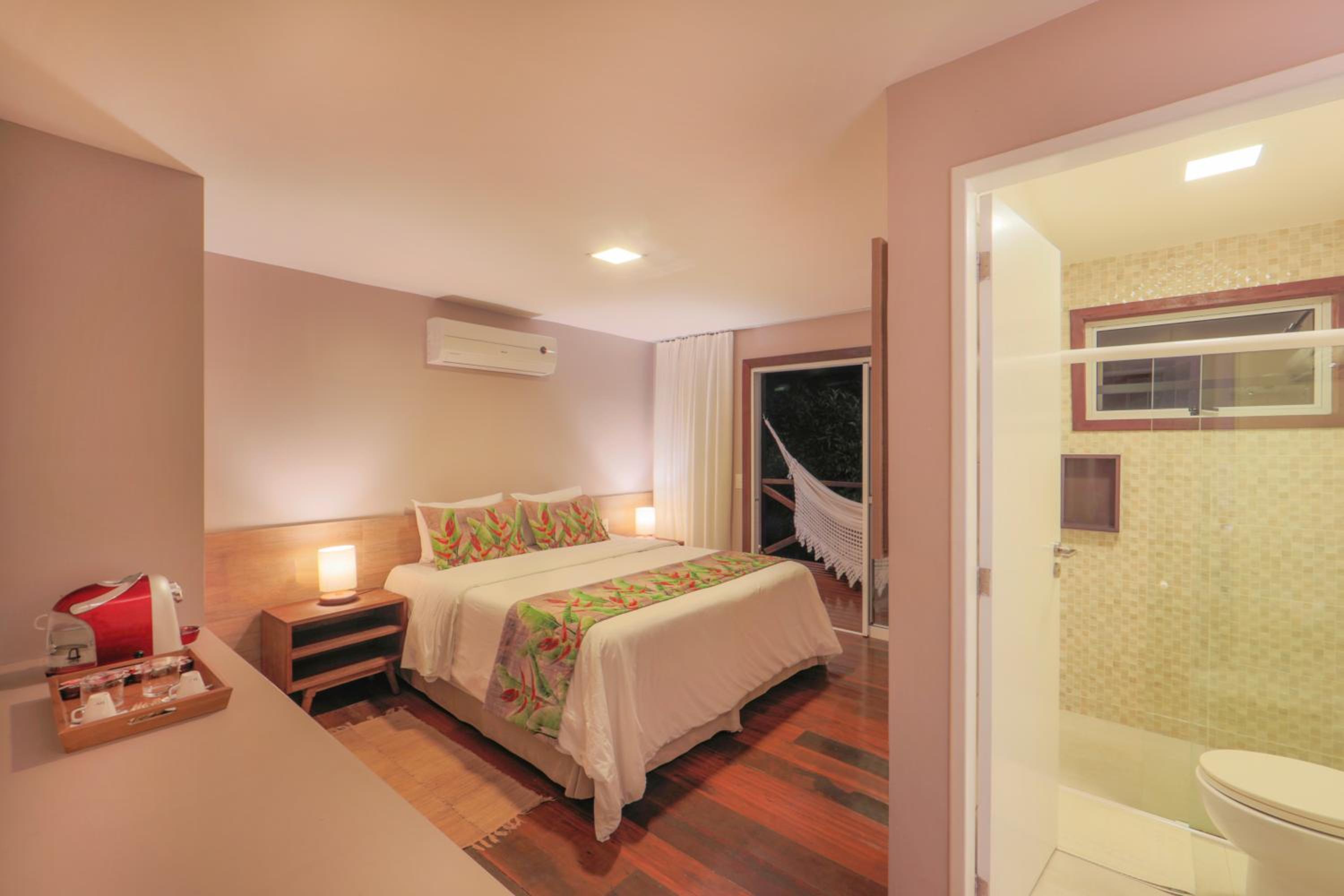 Deluxe Double Room with Balcony photo 1