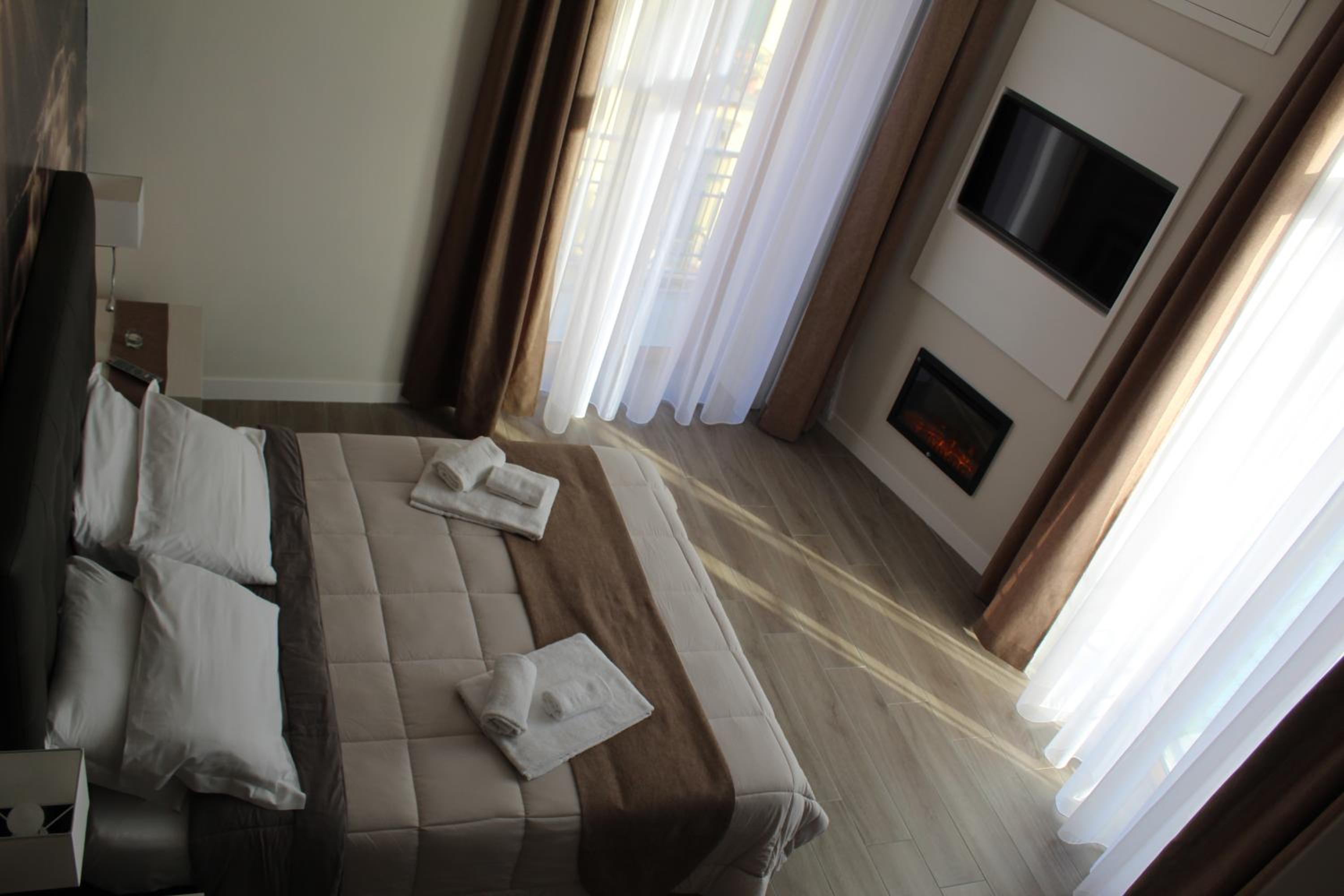 Junior Suite with Balcony