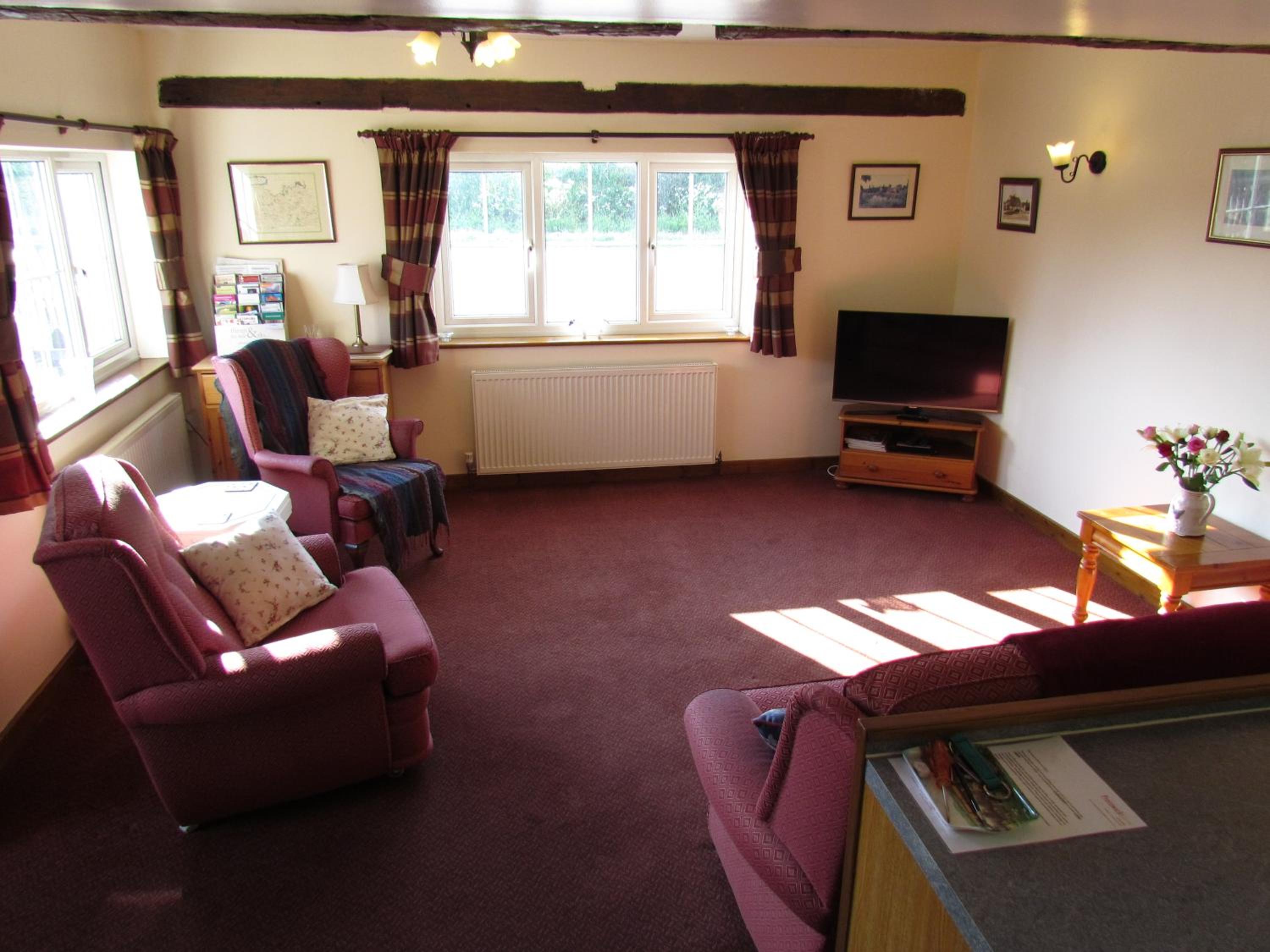 Three-Bedroom House photo 1