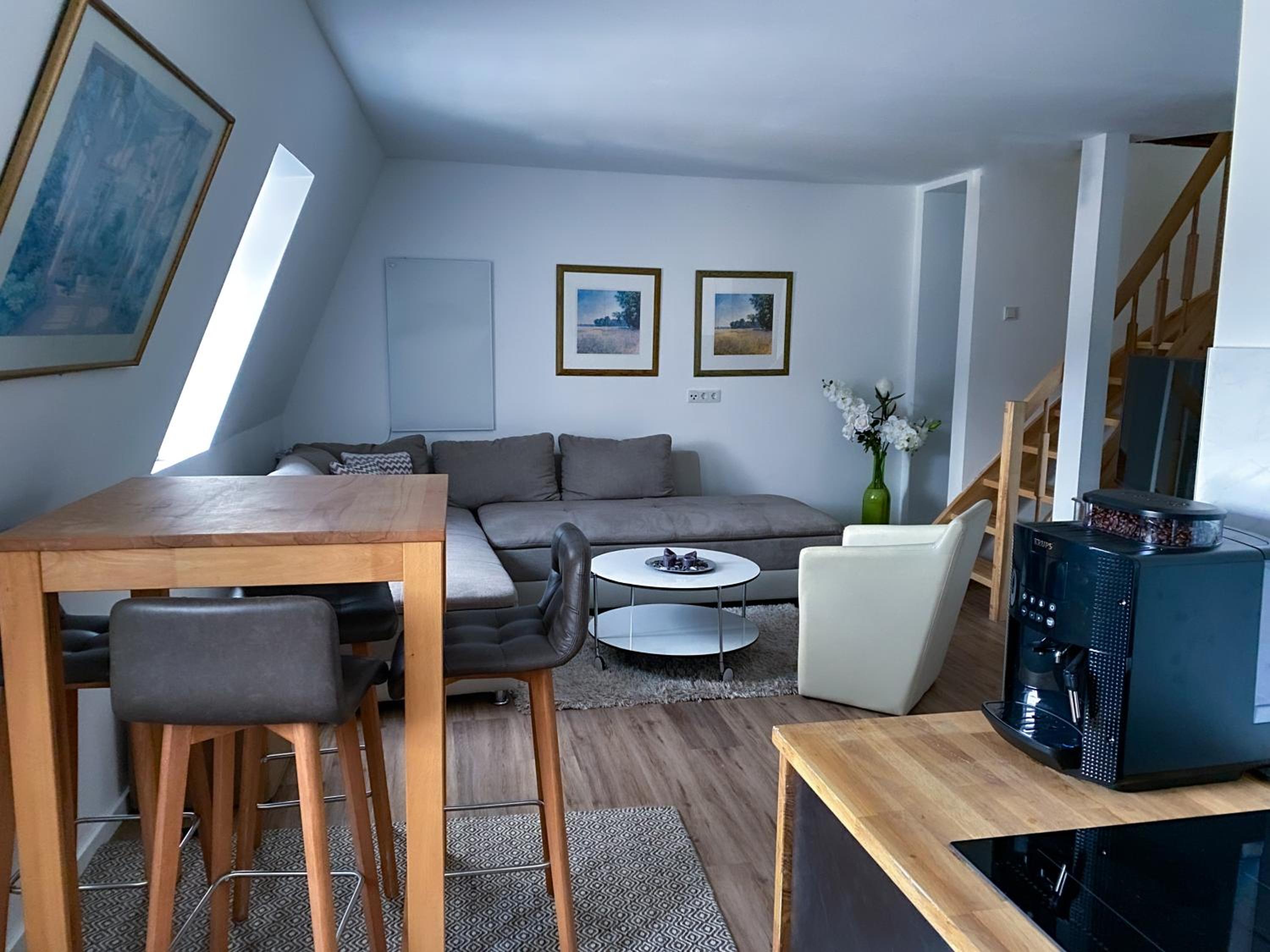 Apartment - Split Level photo 1