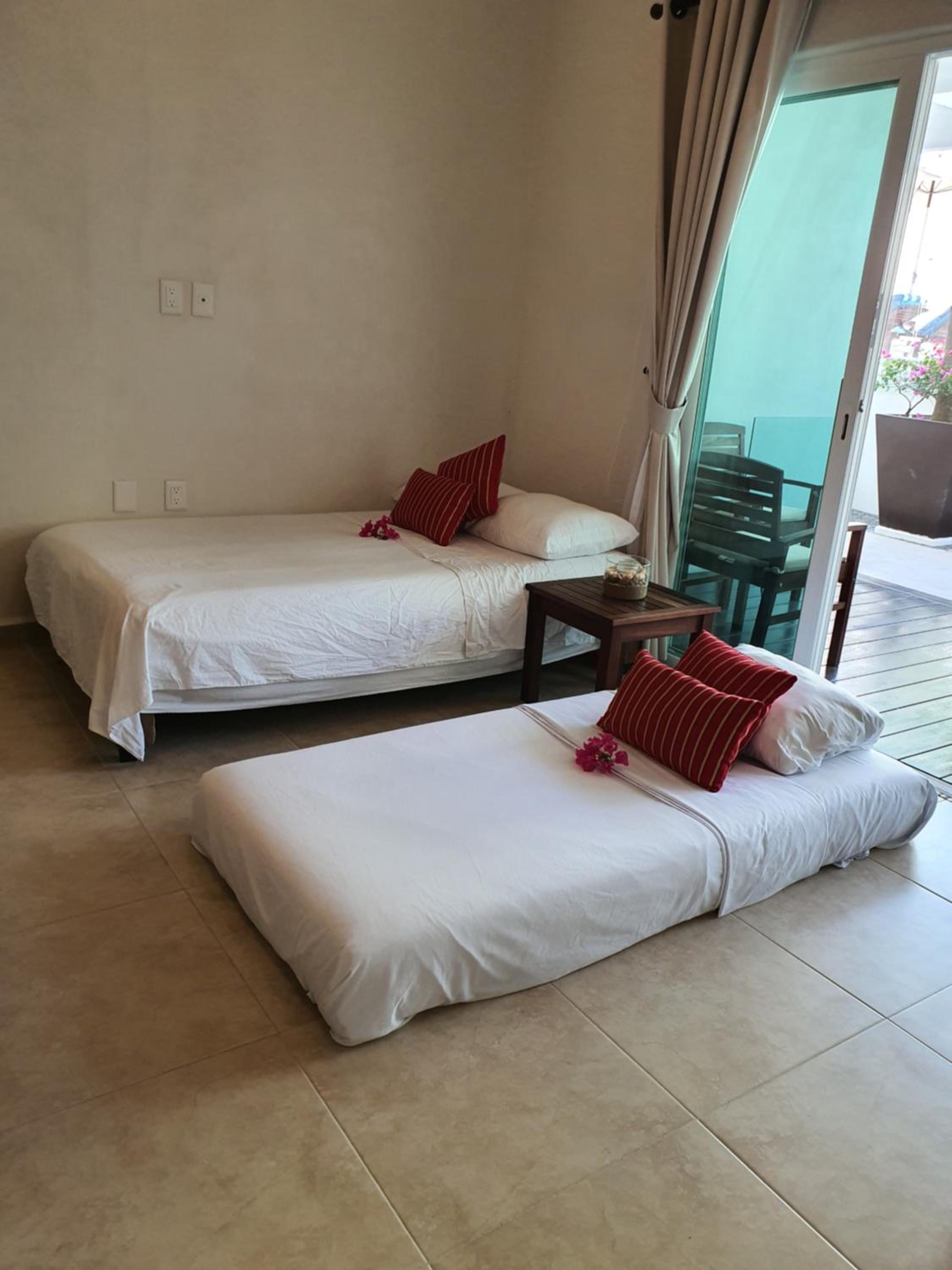 Superior King Suite - Photo 10