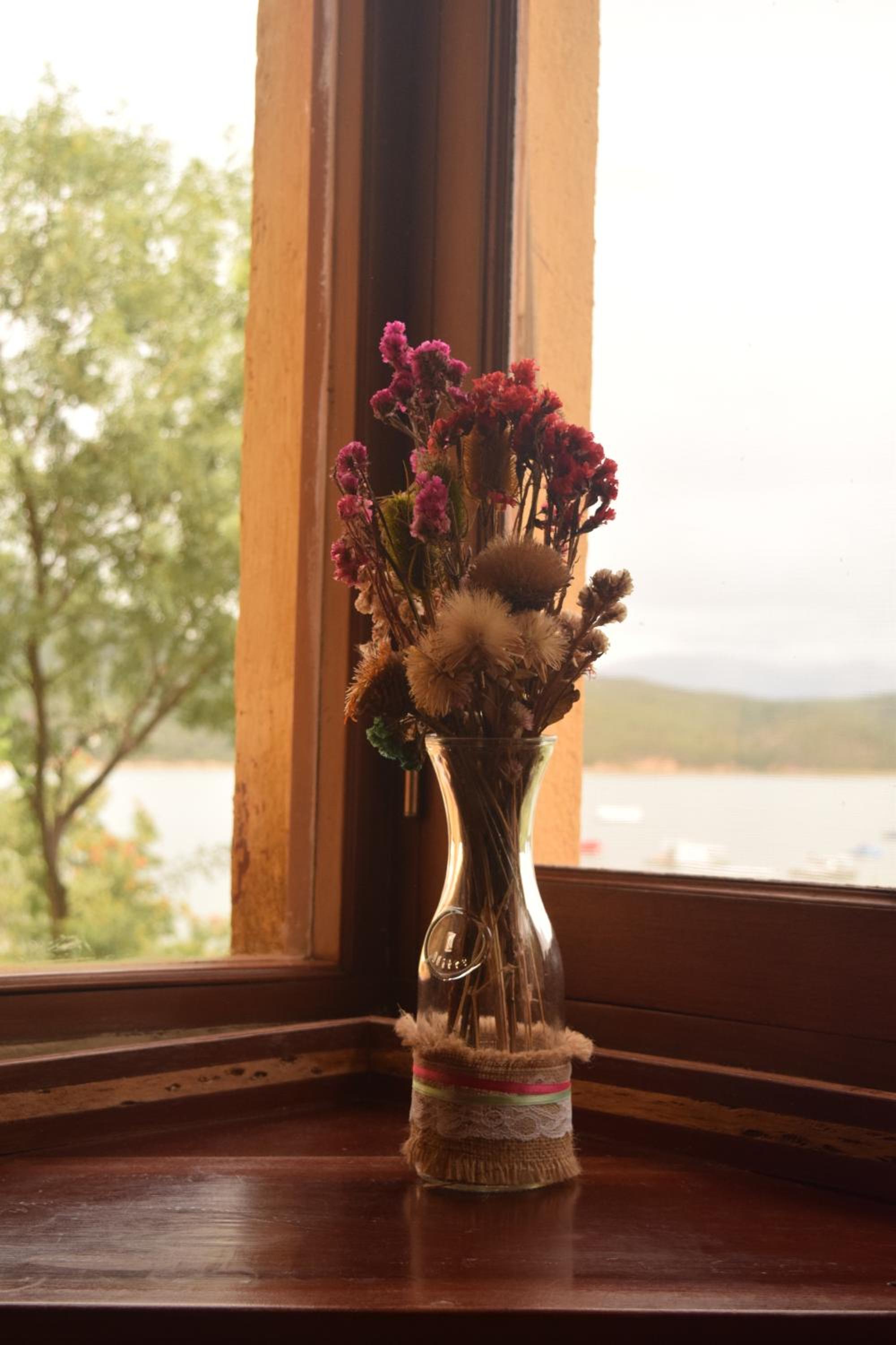 Double or Twin Room with Lake View photo 1