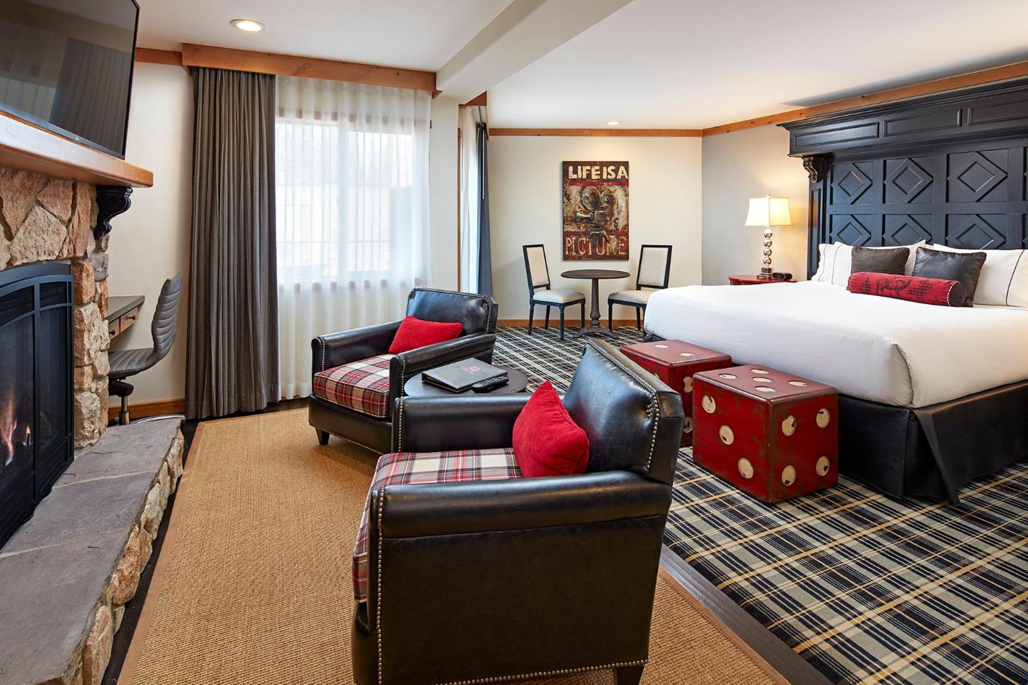 Premier King Room - Photo 1