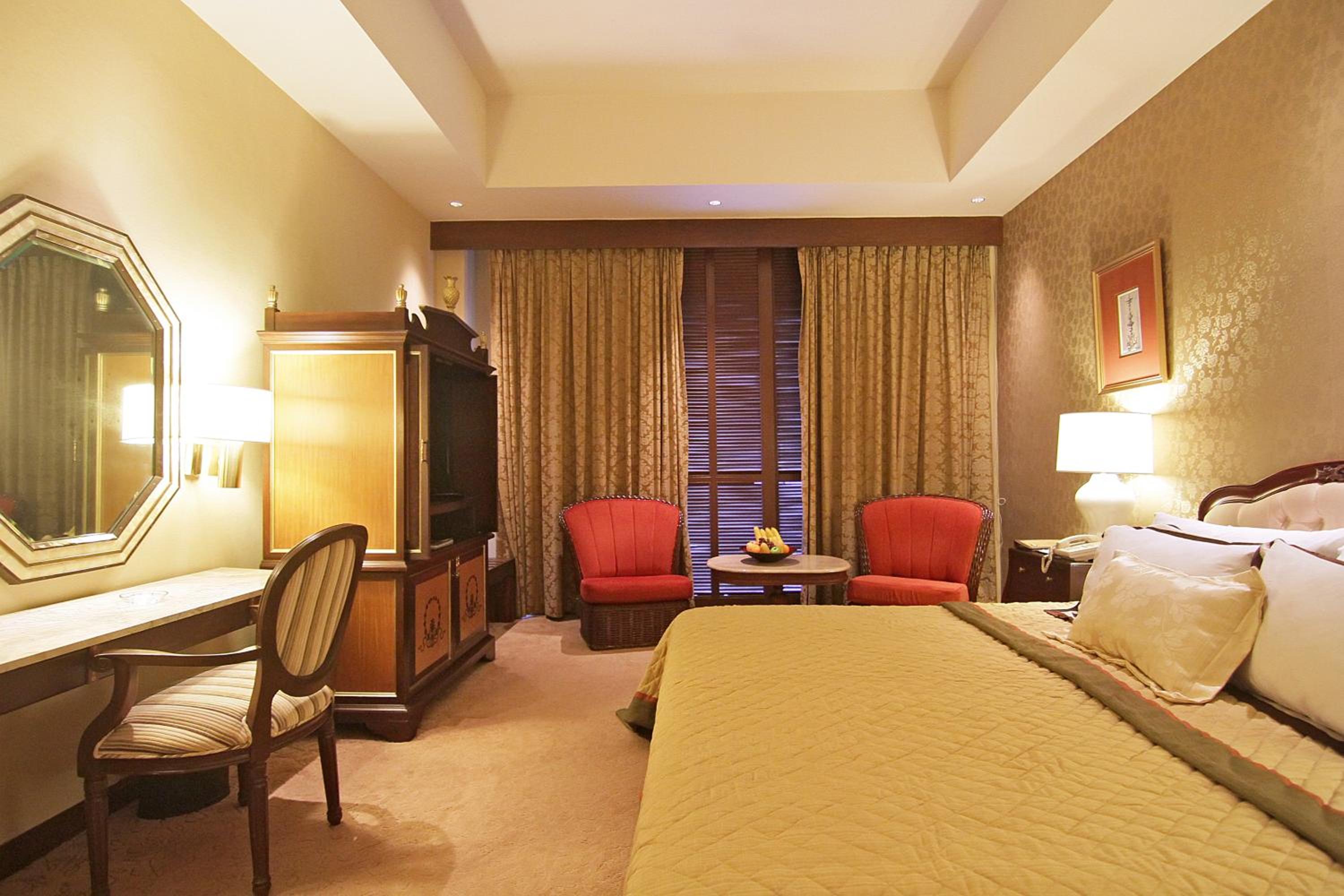 Luneta Suite - Photo 7