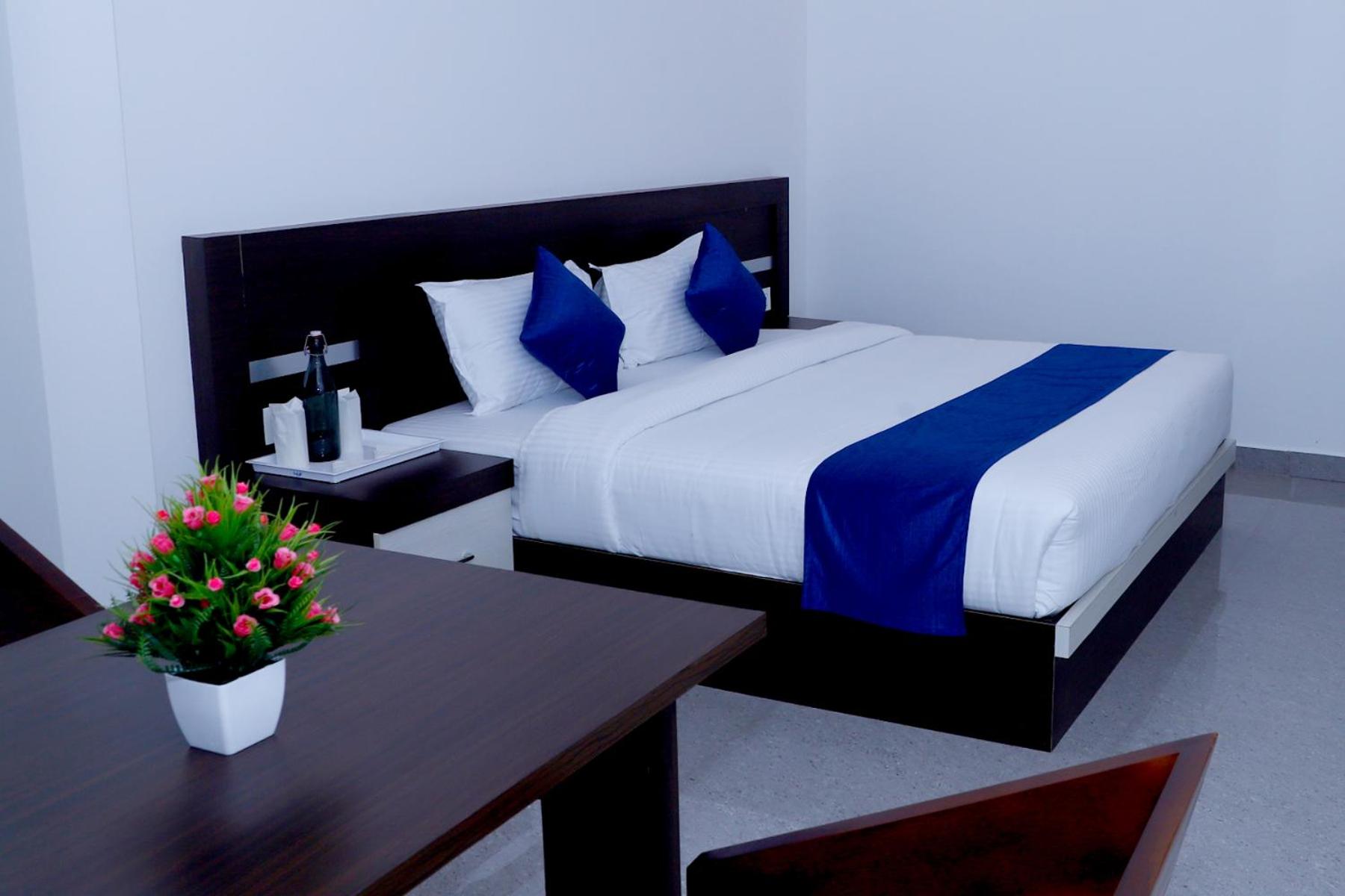 Standard Double Room - Photo 3