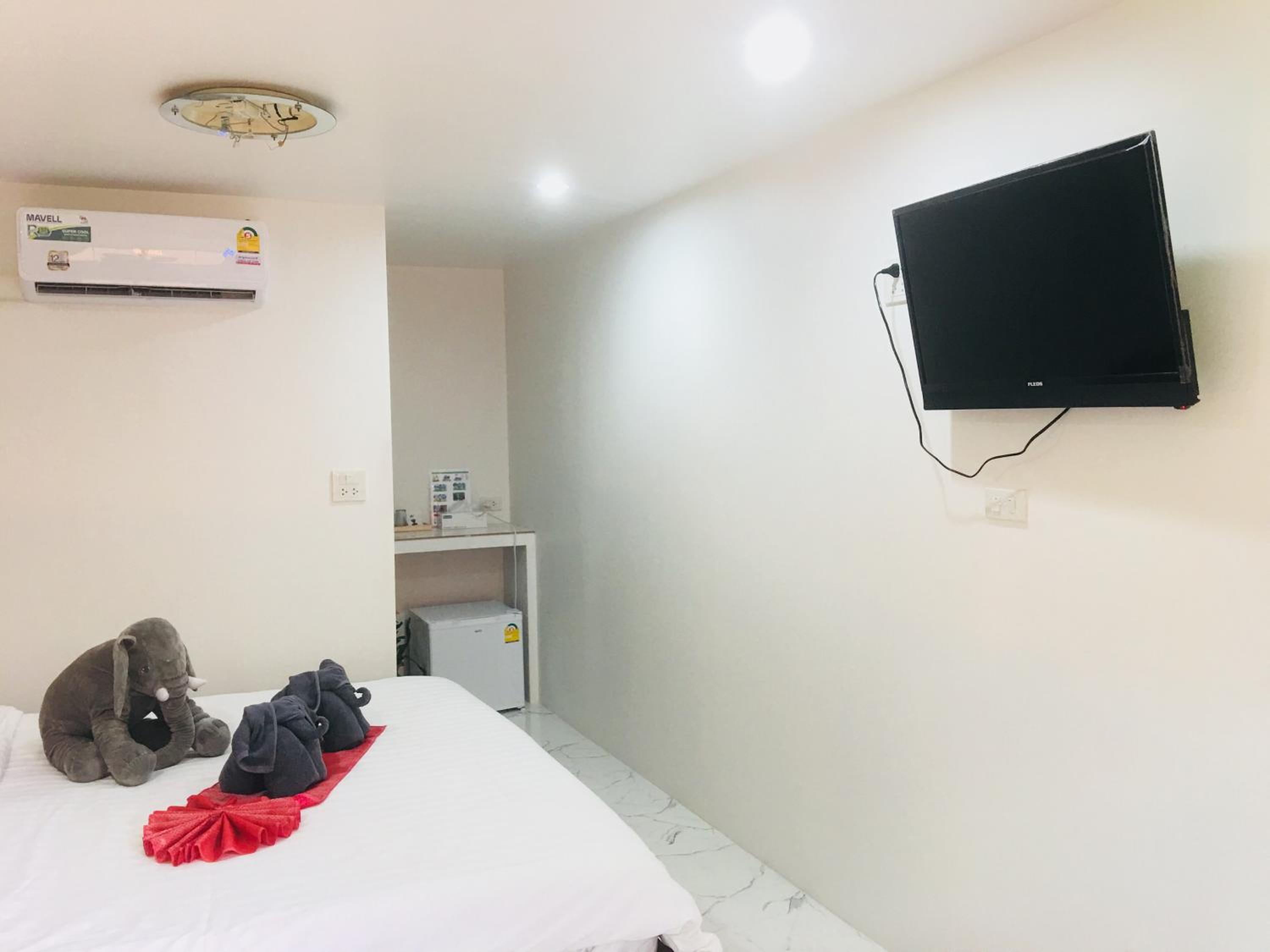 Two-Bedroom House photo 2