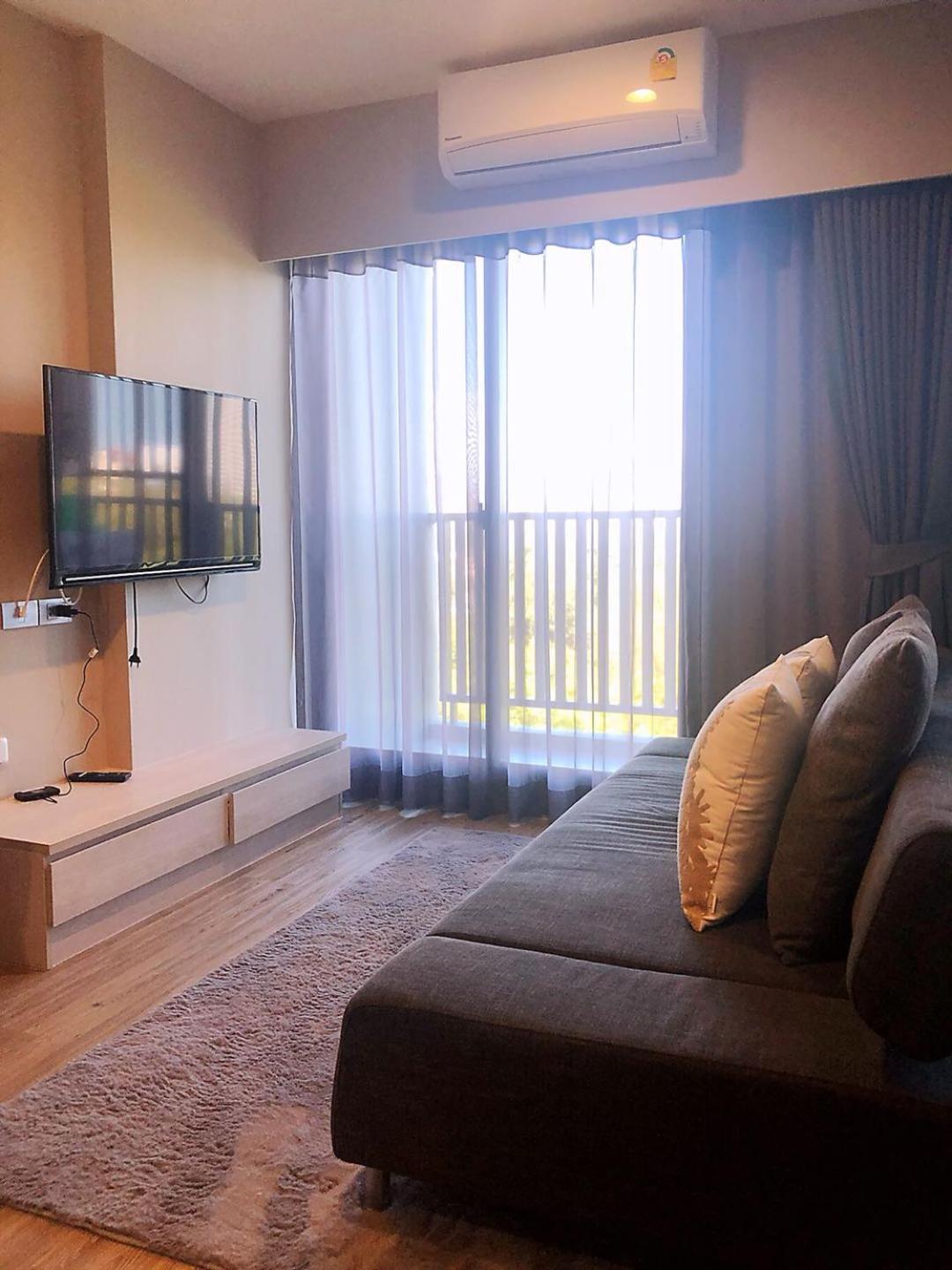 Apartment with Garden View