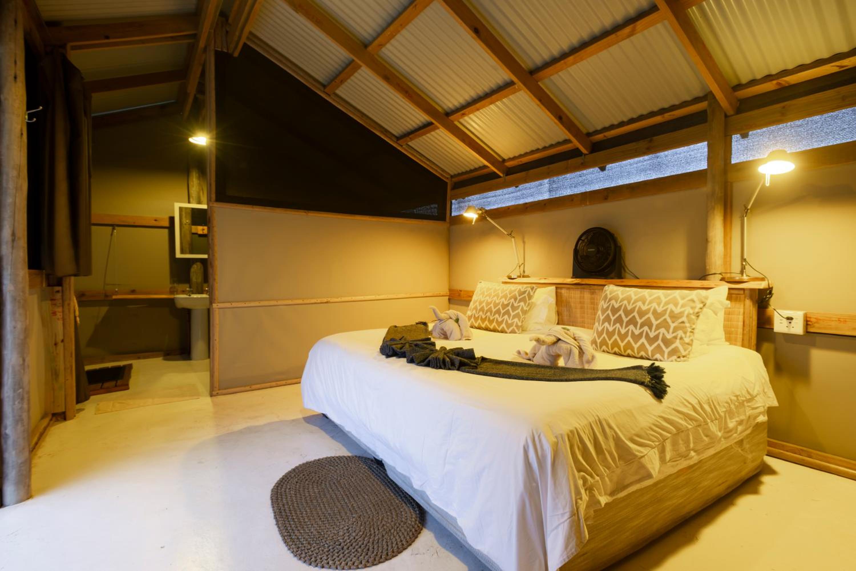 Basic Twin Room photo 2