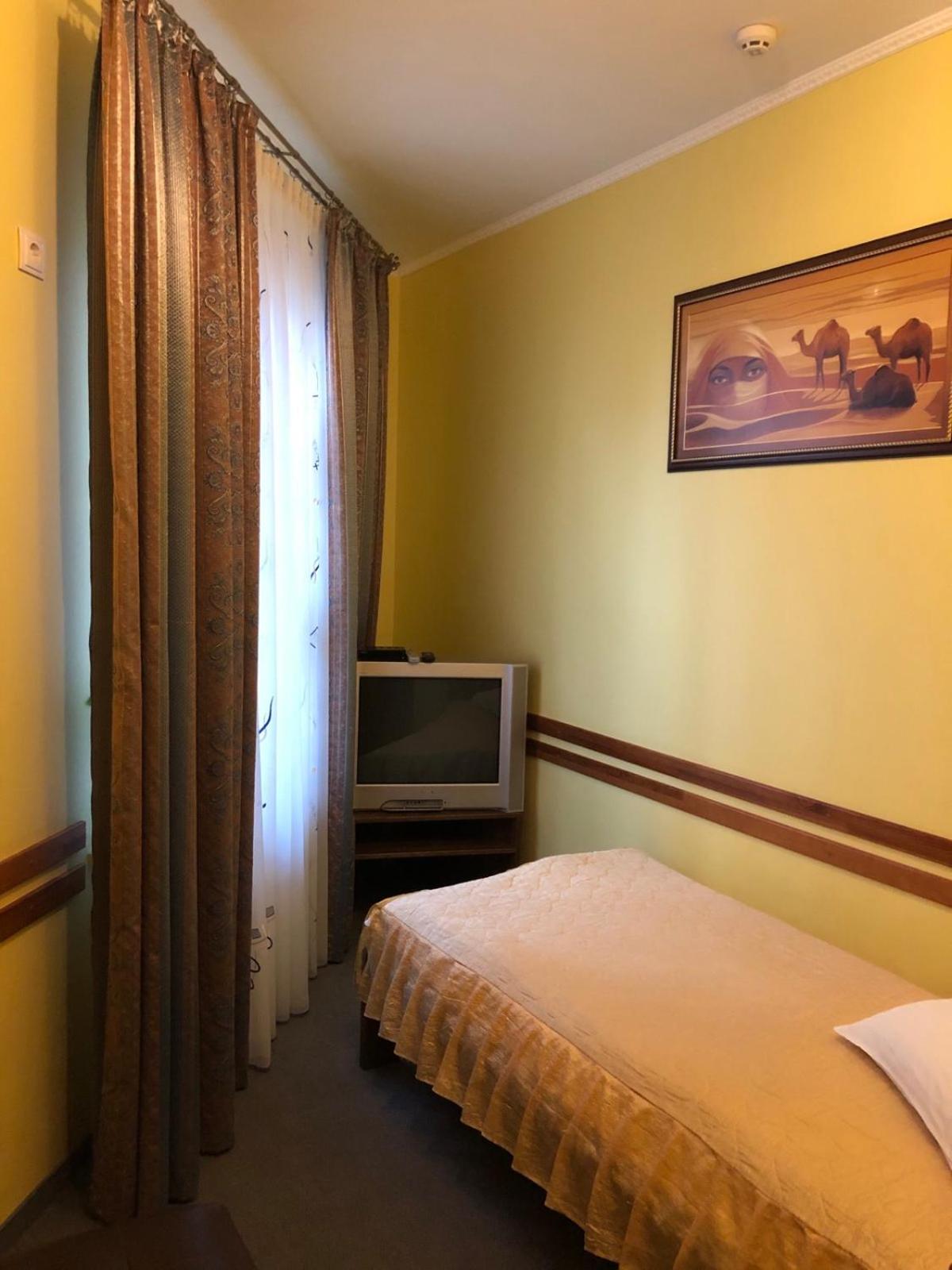 Single Room with Private Bathroom