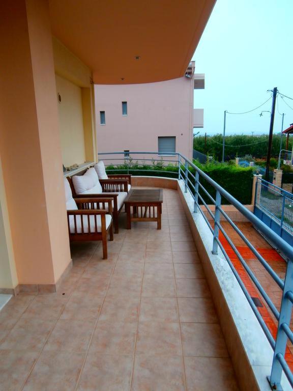 Apartment with Terrace - First Floor - Photo 6
