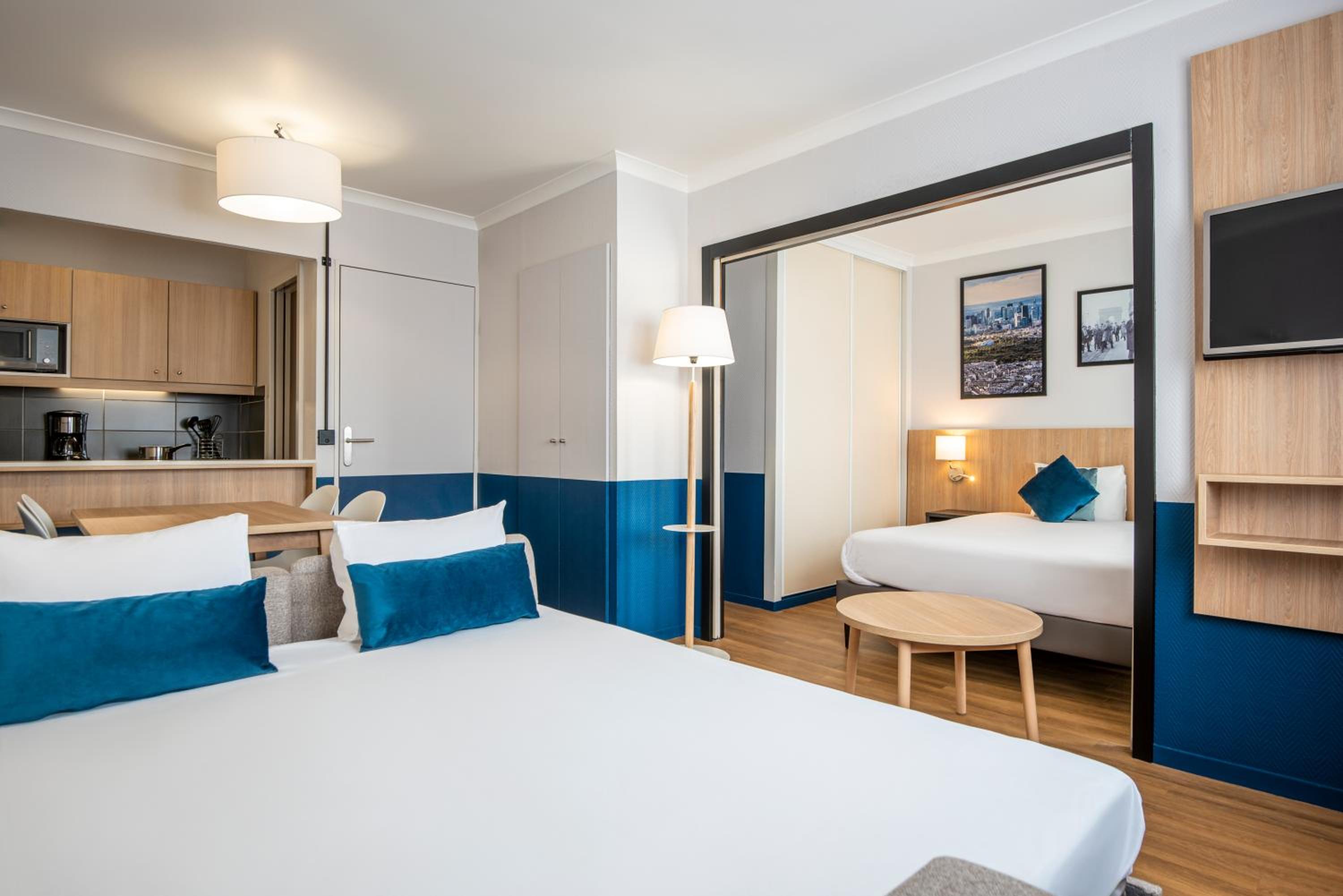 One-Bedroom Apartment (4 Adults) - Photo 6