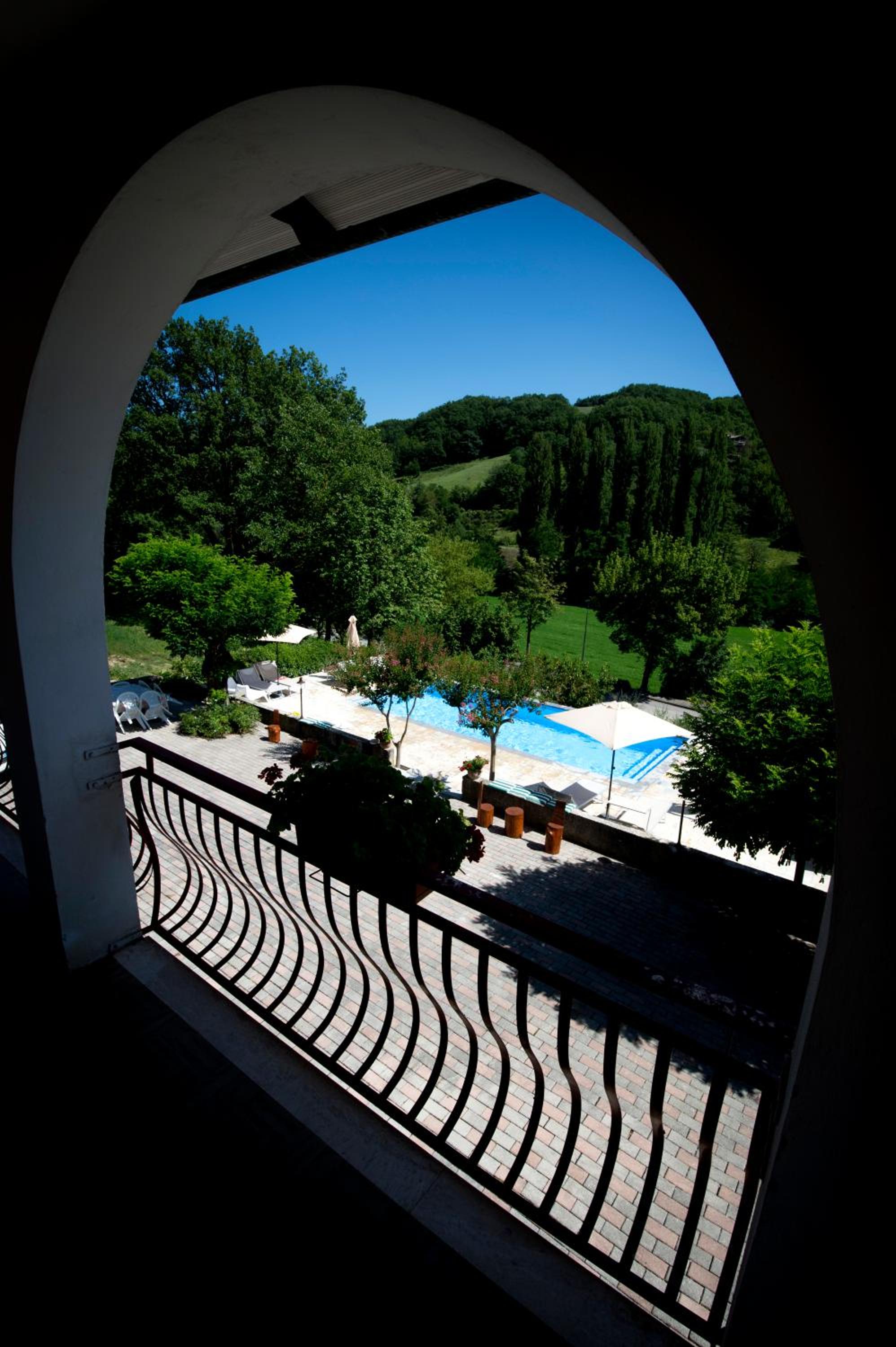 Apartment with Pool View  photo 3