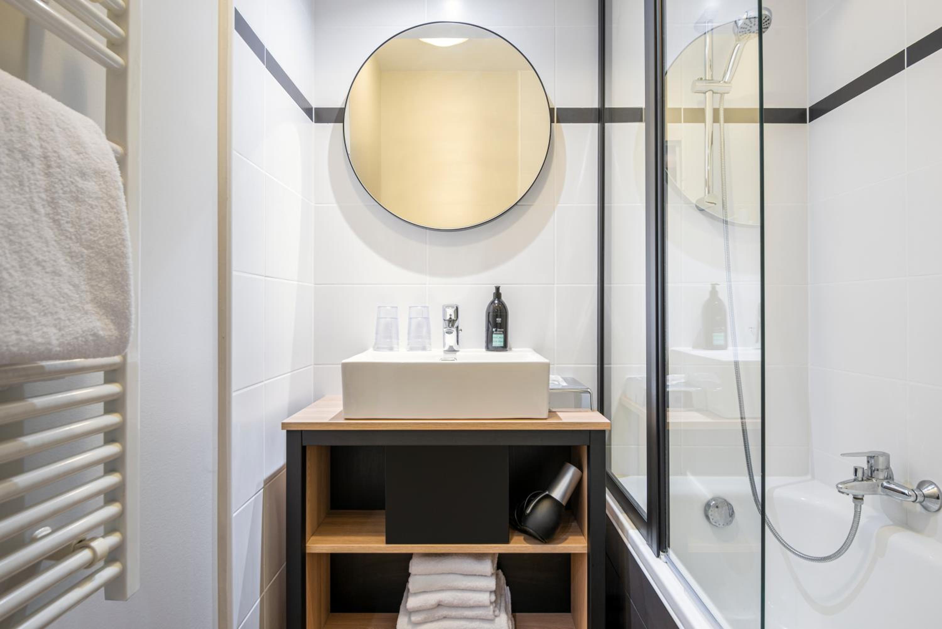 Studio (2 Adults) - Photo 6