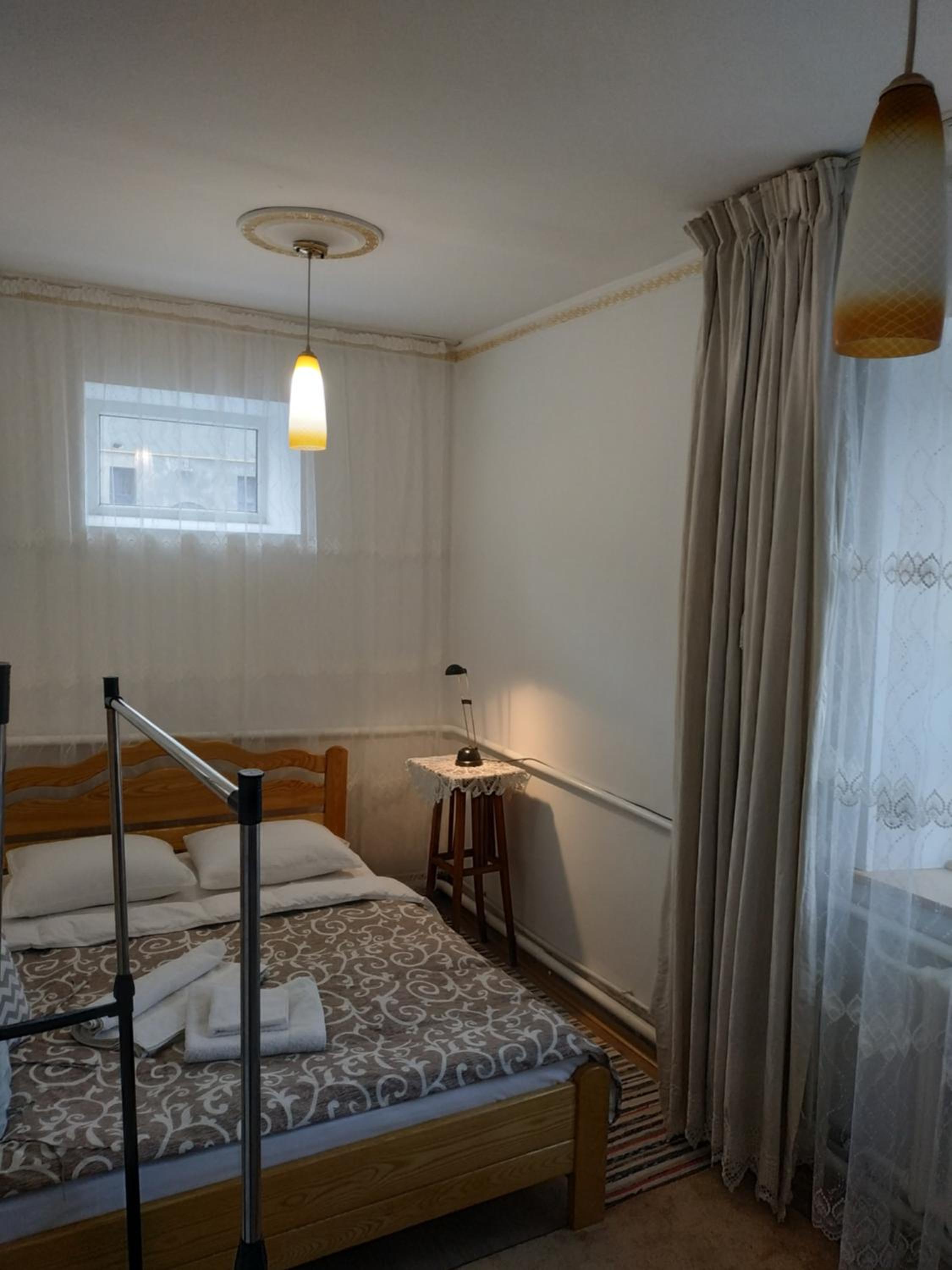 Economy Triple Room with Shared Bathroom photo 2