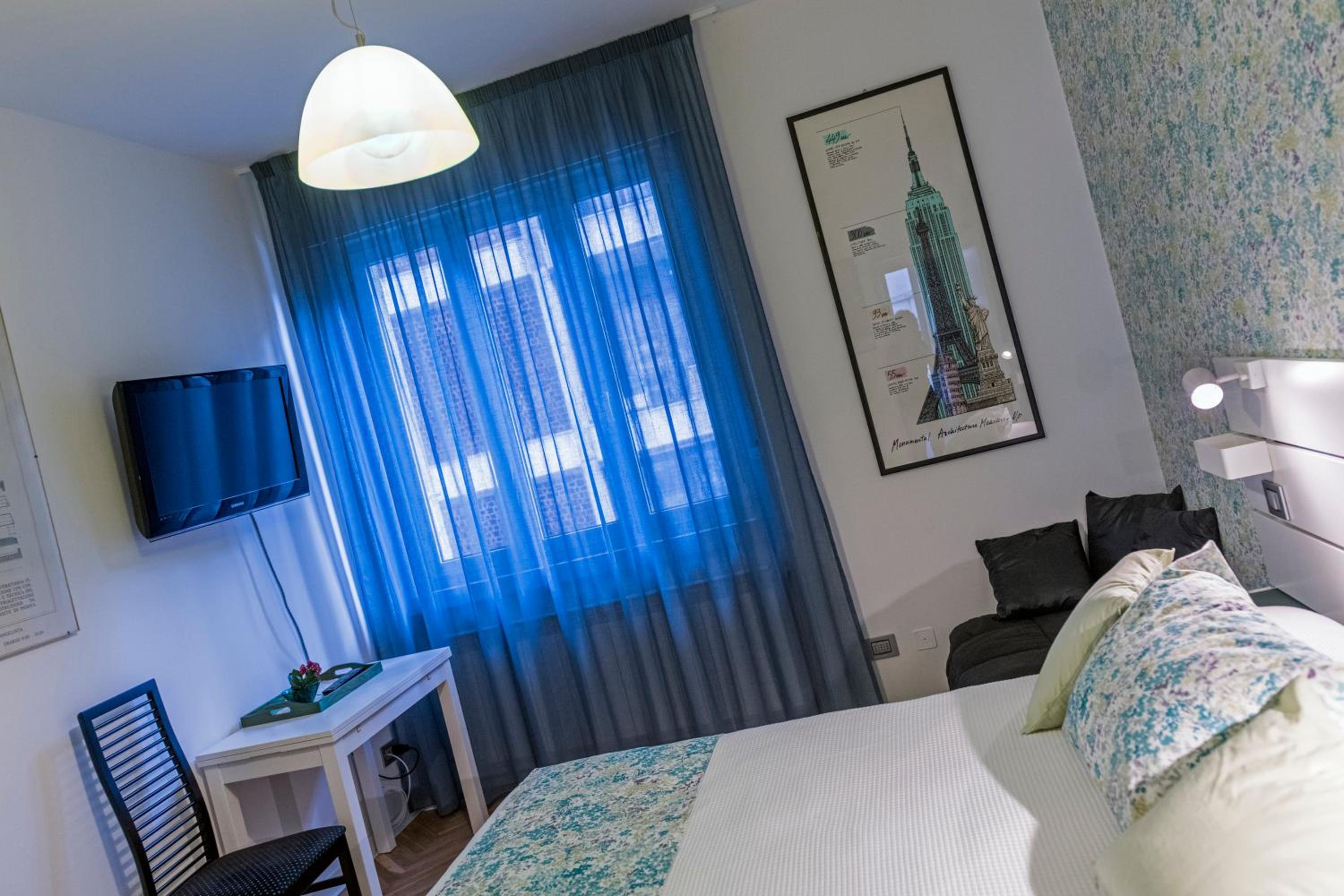 Double Room with Private External Bathroom