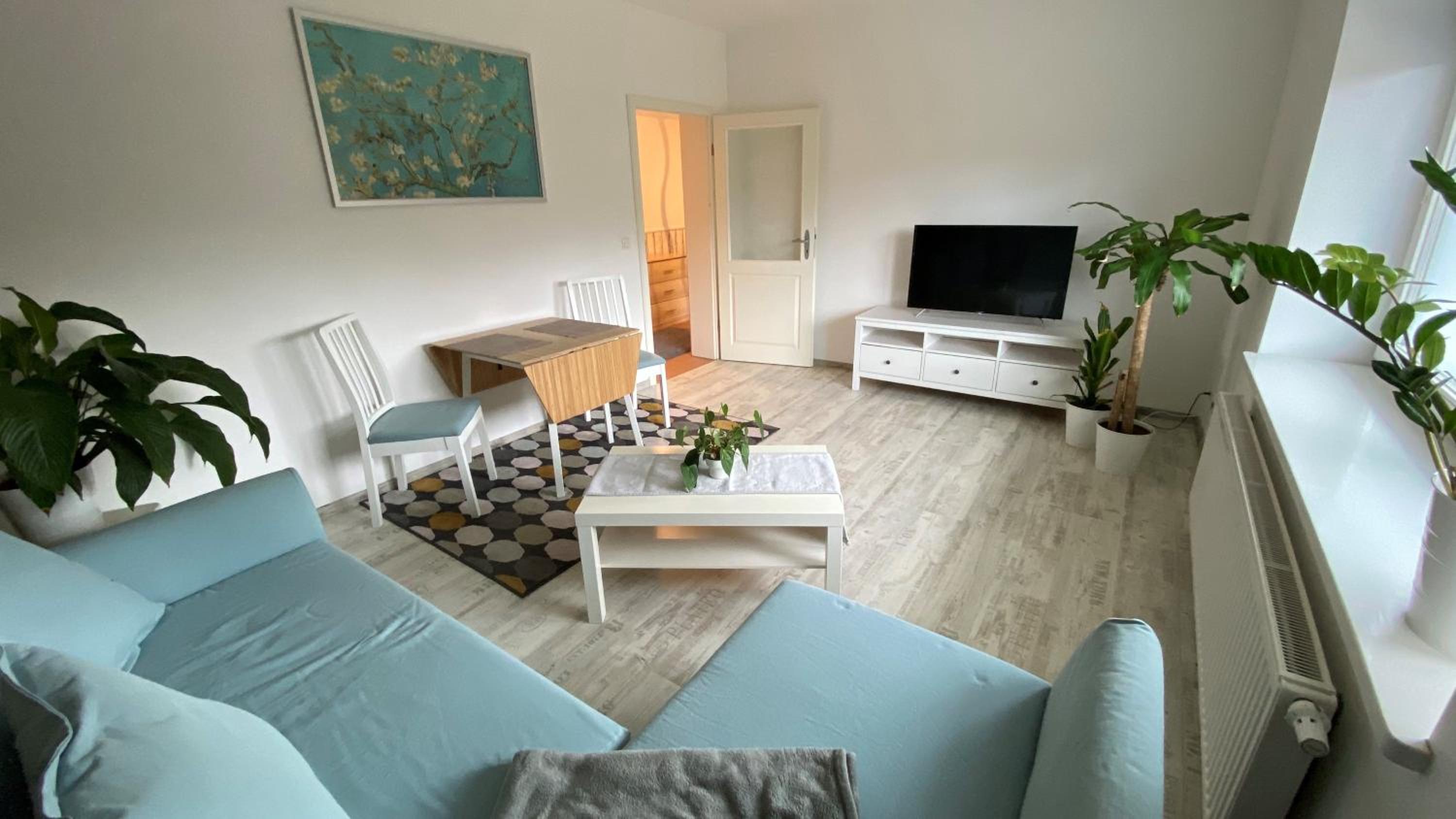 One-Bedroom House photo 1