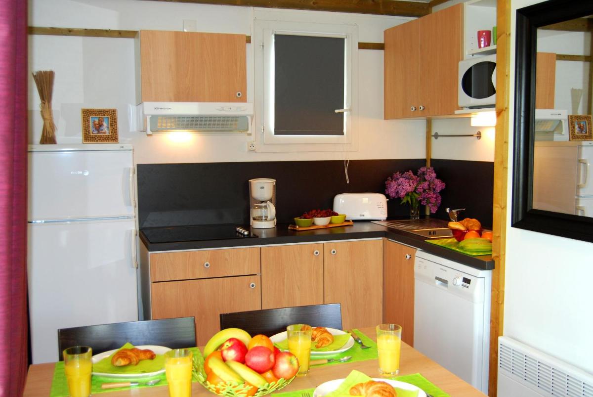 Cottage (6-8 Adults)