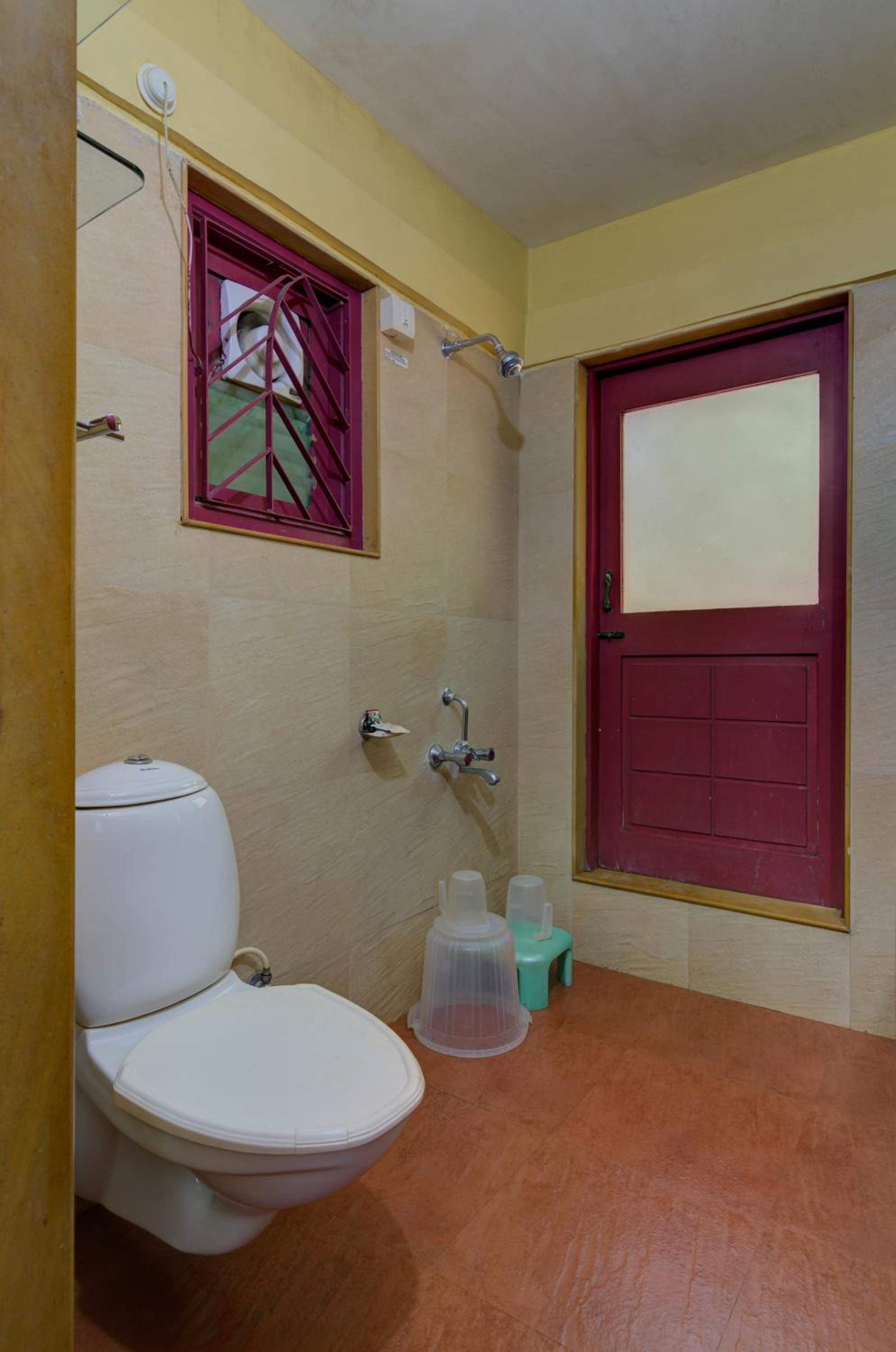 Cottage - Photo 2