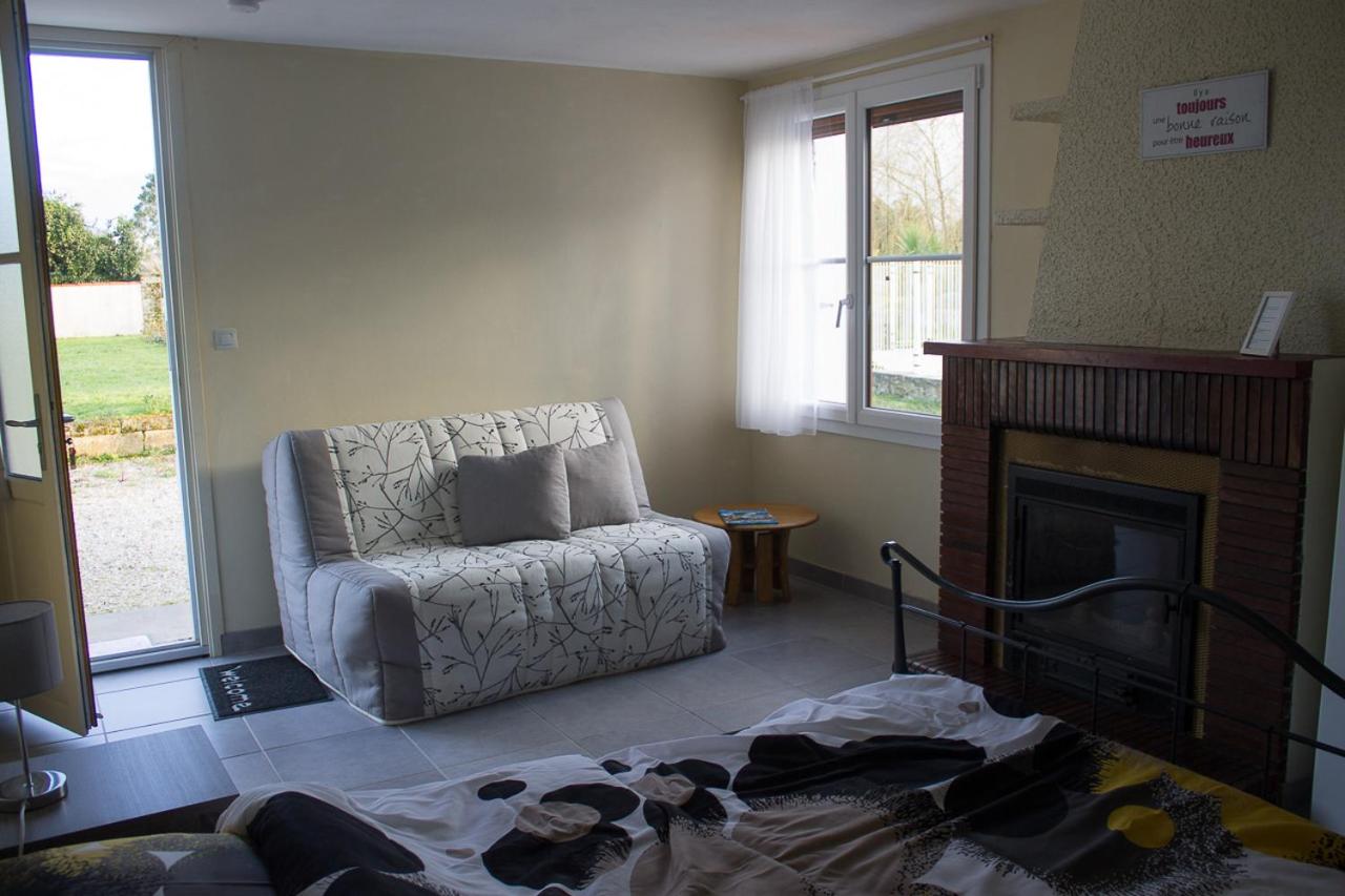 Family Room photo 3