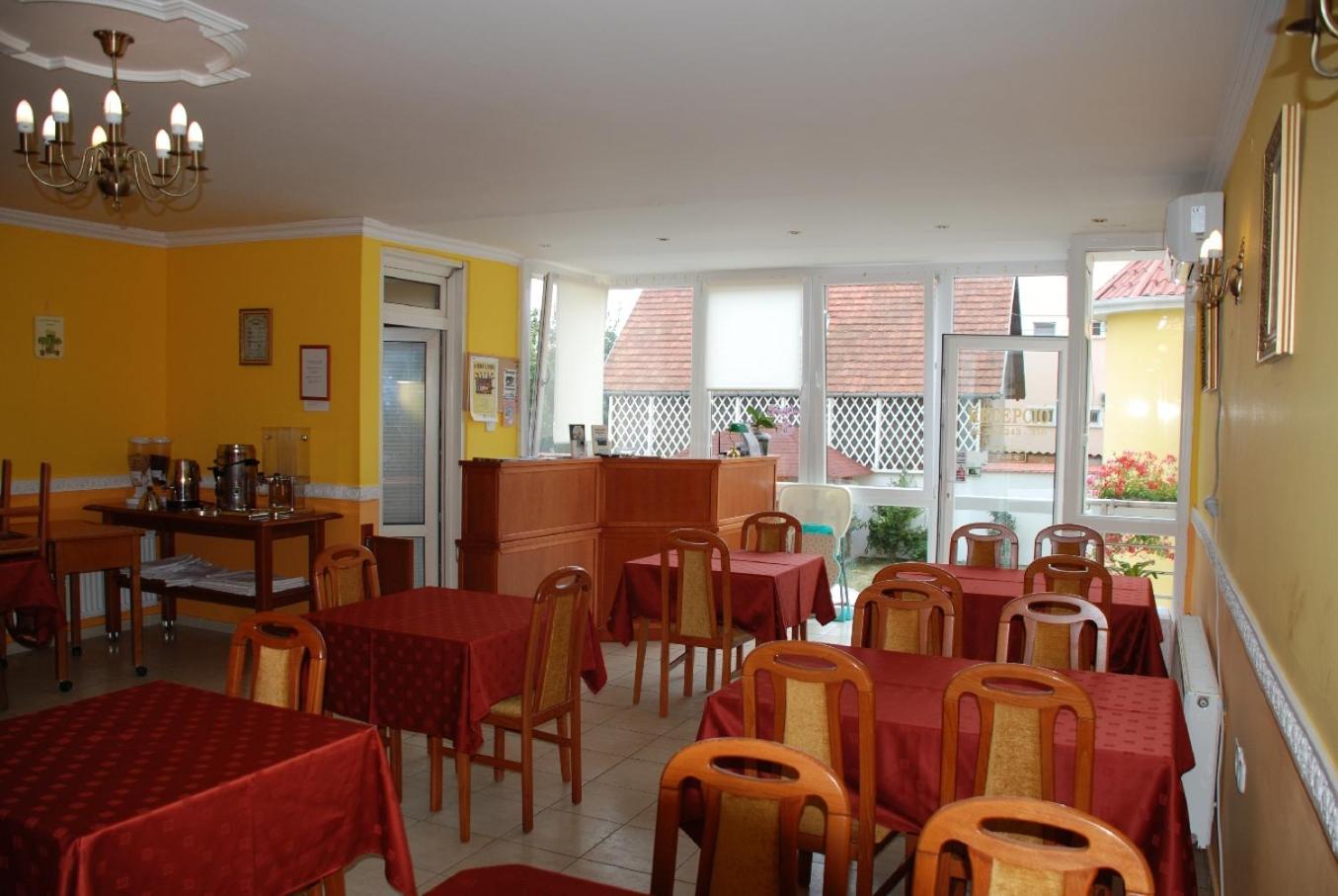 Quadruple Room - Photo 5