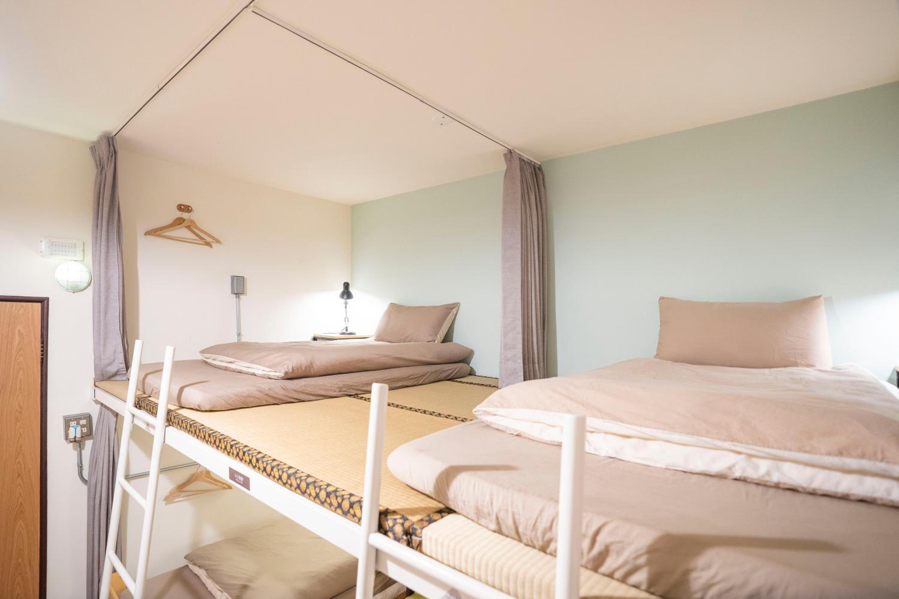 Bed in 4-Bed Mixed Dormitory Room photo 3