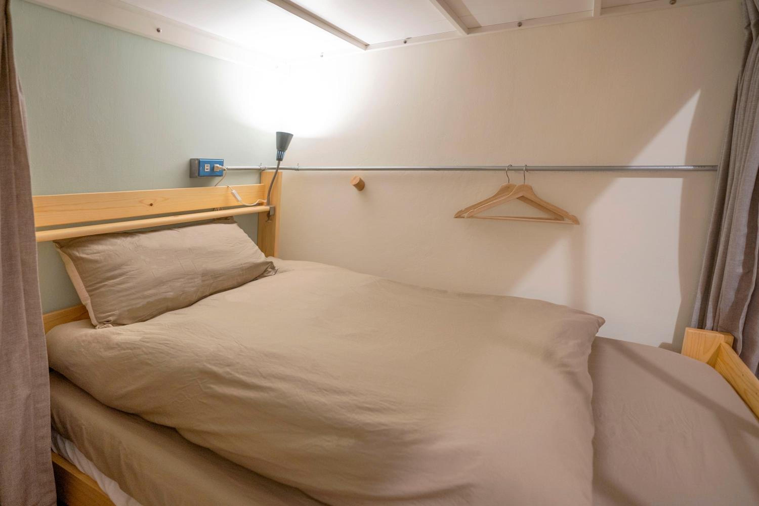 Bed in 4-Bed Mixed Dormitory Room photo 2