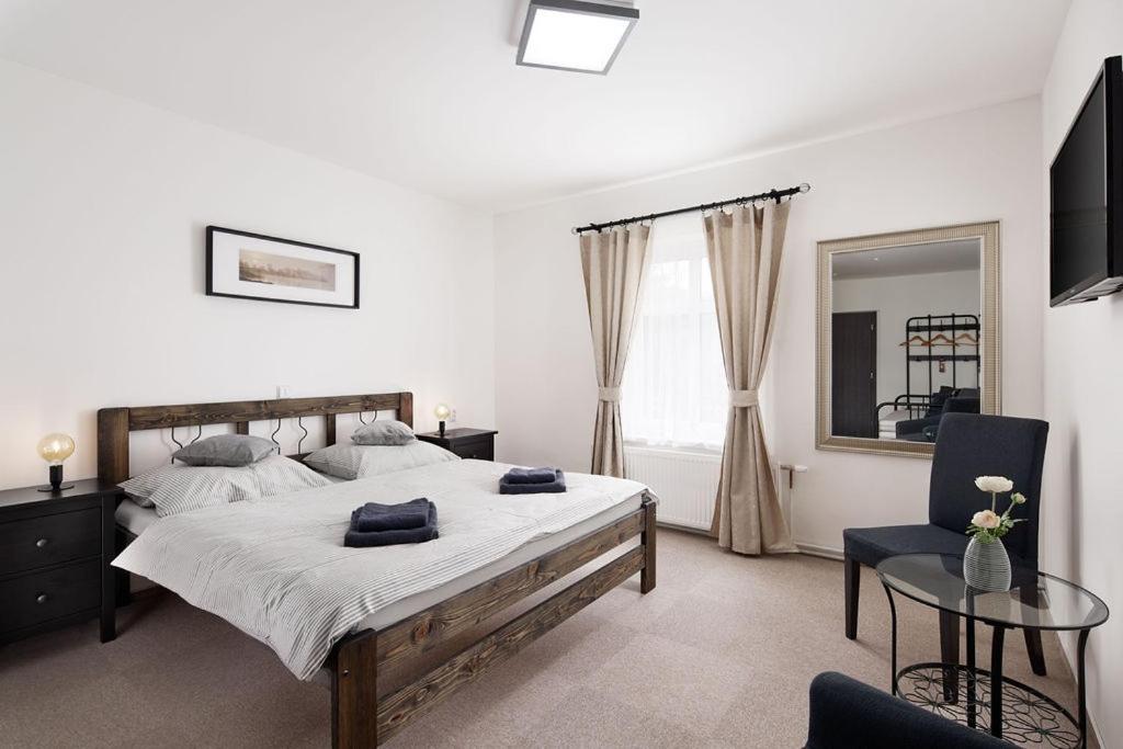 Quadruple Room with Balcony - Photo 1